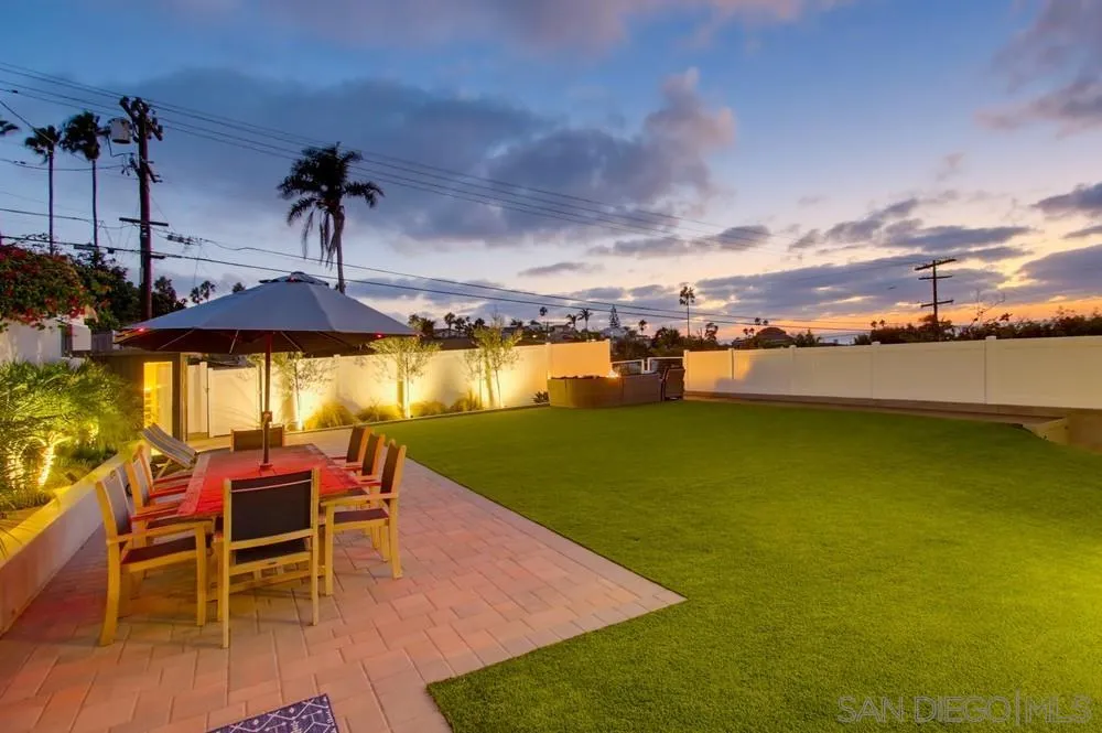 https://cdn.realtyfeed.com/cdn/127/260021953/14d71a749ded961755874d08bd0d70dc.webp