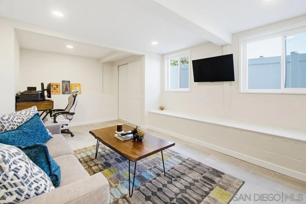 https://cdn.realtyfeed.com/cdn/127/260021953/56ceb4421605609ca85a06ede6cf5a4d.webp