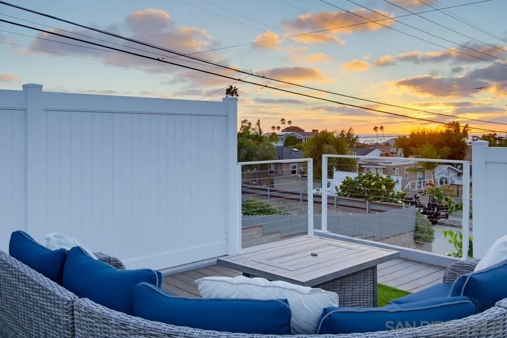 https://cdn.realtyfeed.com/cdn/127/260021953/625953bb4f2ba3bad444a1cccde8895a.webp