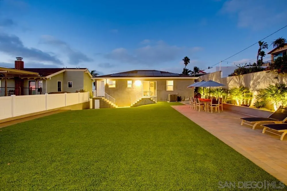 https://cdn.realtyfeed.com/cdn/127/260021953/6d45c87617d7b3fa209ed18134dc630b.webp