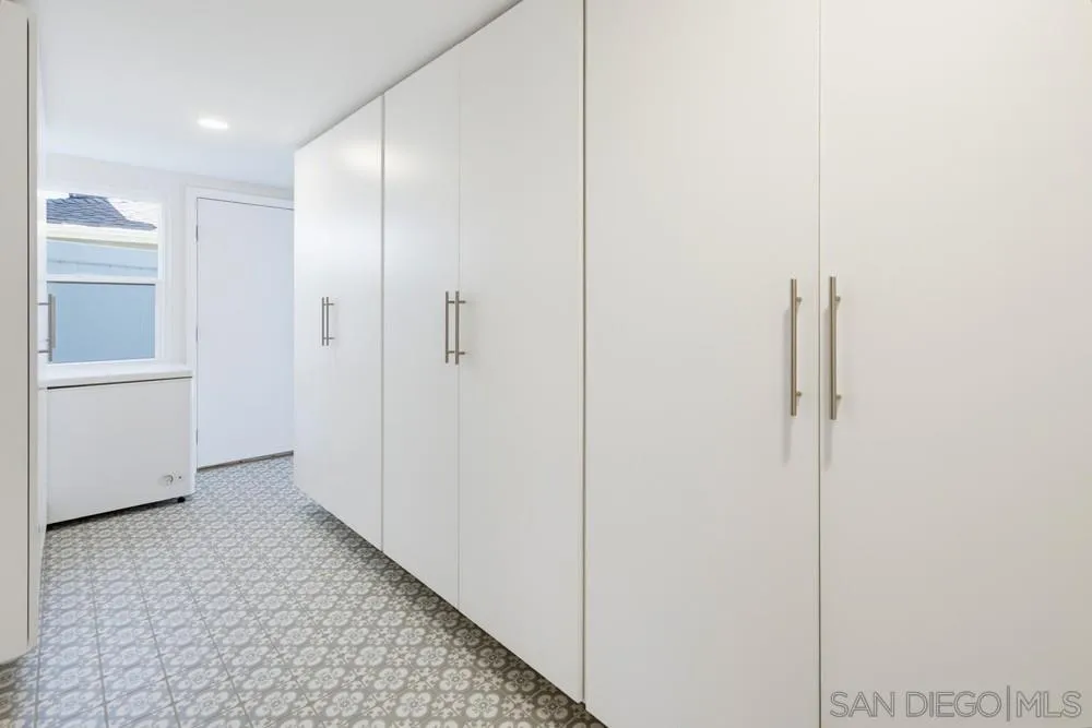 https://cdn.realtyfeed.com/cdn/127/260021953/9ea24f6d5f5c259c97afc941e8863ad3.webp