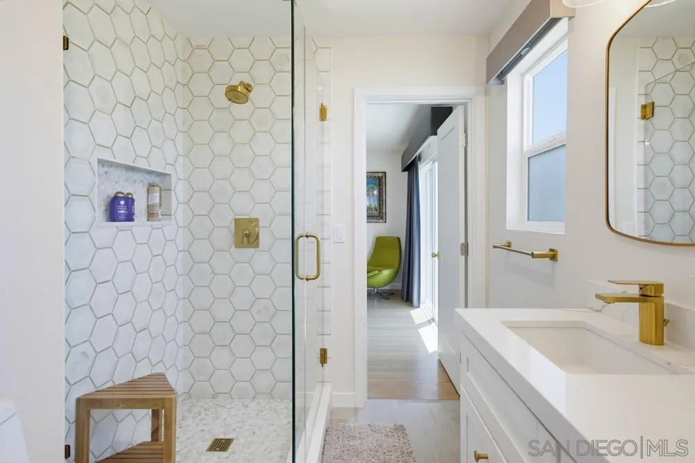 https://cdn.realtyfeed.com/cdn/127/260021953/b377c80bbe8bc5e917c0ba5f1089e305.webp