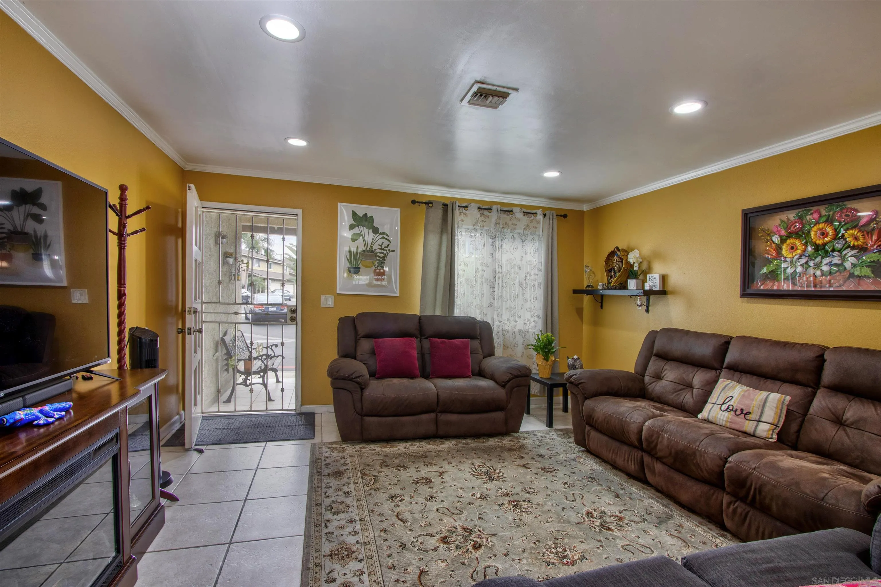 828 Hollister Unit A, San Diego, CA 92154 - Photo 4 of 25, San Diego, CA
