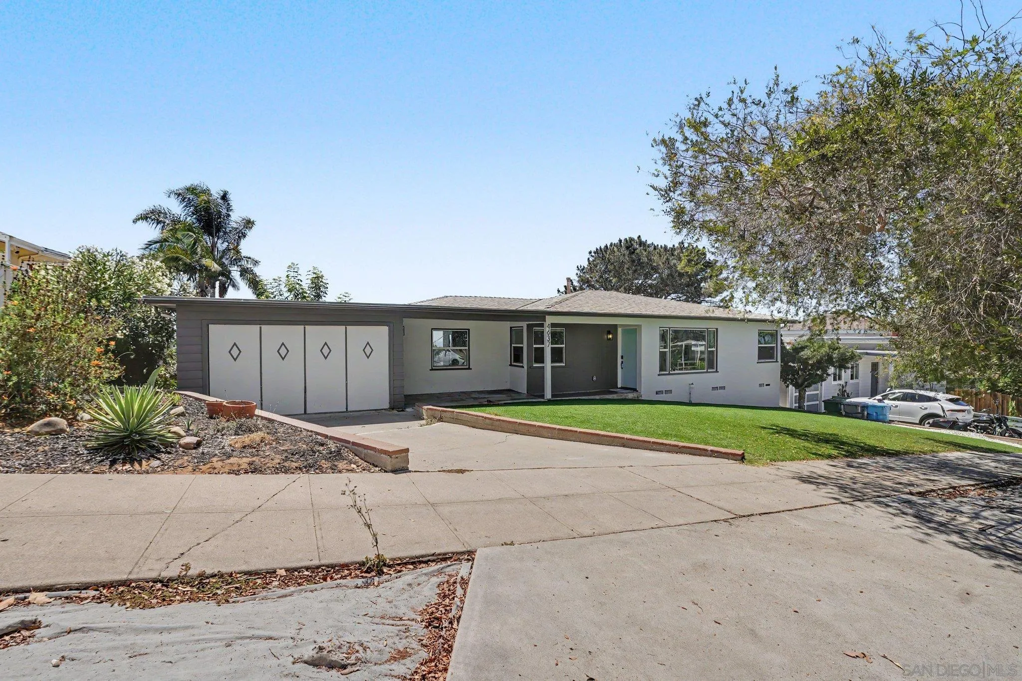 https://cdn.realtyfeed.com/cdn/127/260021976/0737f3b7fd33771fbd63edc68cd291b5.webp