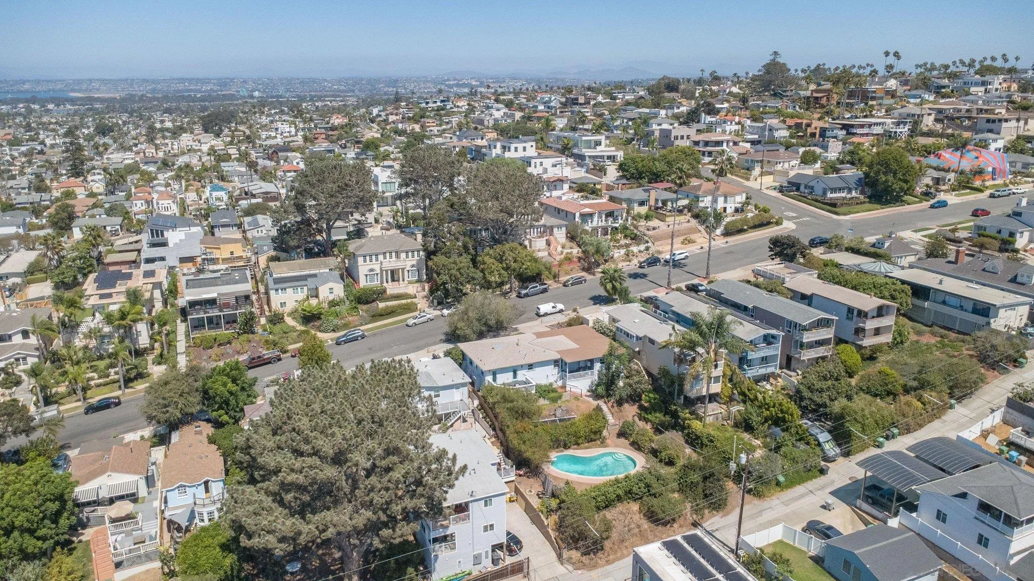 https://cdn.realtyfeed.com/cdn/127/260021976/09b45b1f821eff578a24744b1e33ef98.webp