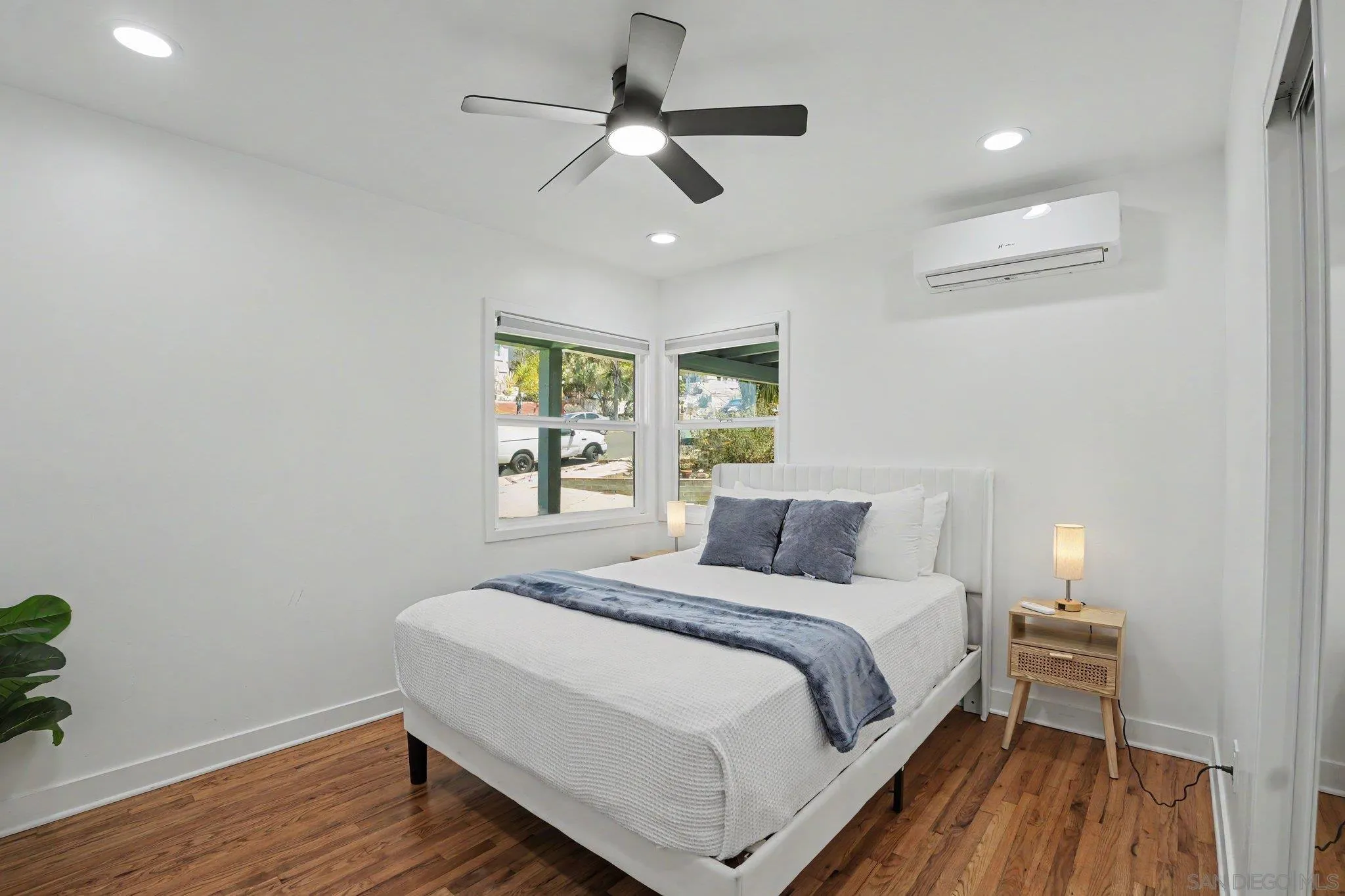https://cdn.realtyfeed.com/cdn/127/260021976/19dd4c13363ab36cbdea1b3d0c91b7e3.webp
