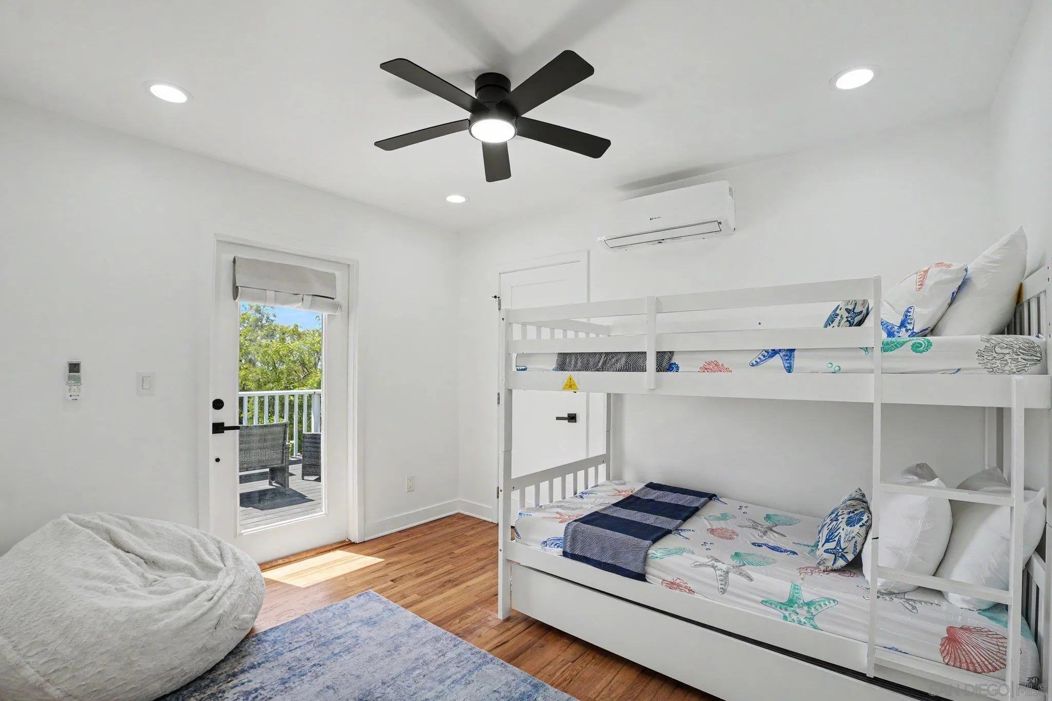 https://cdn.realtyfeed.com/cdn/127/260021976/3dbf33dc67774aac116f7c18bbb43298.webp