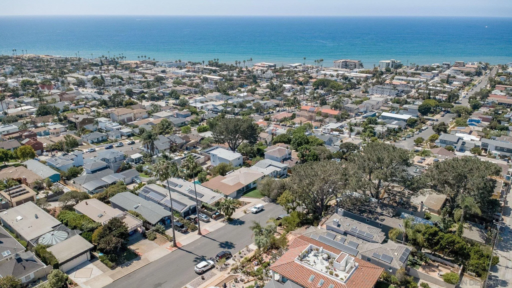 https://cdn.realtyfeed.com/cdn/127/260021976/7af972165d436950b9dd2fdb85dc2cb6.webp
