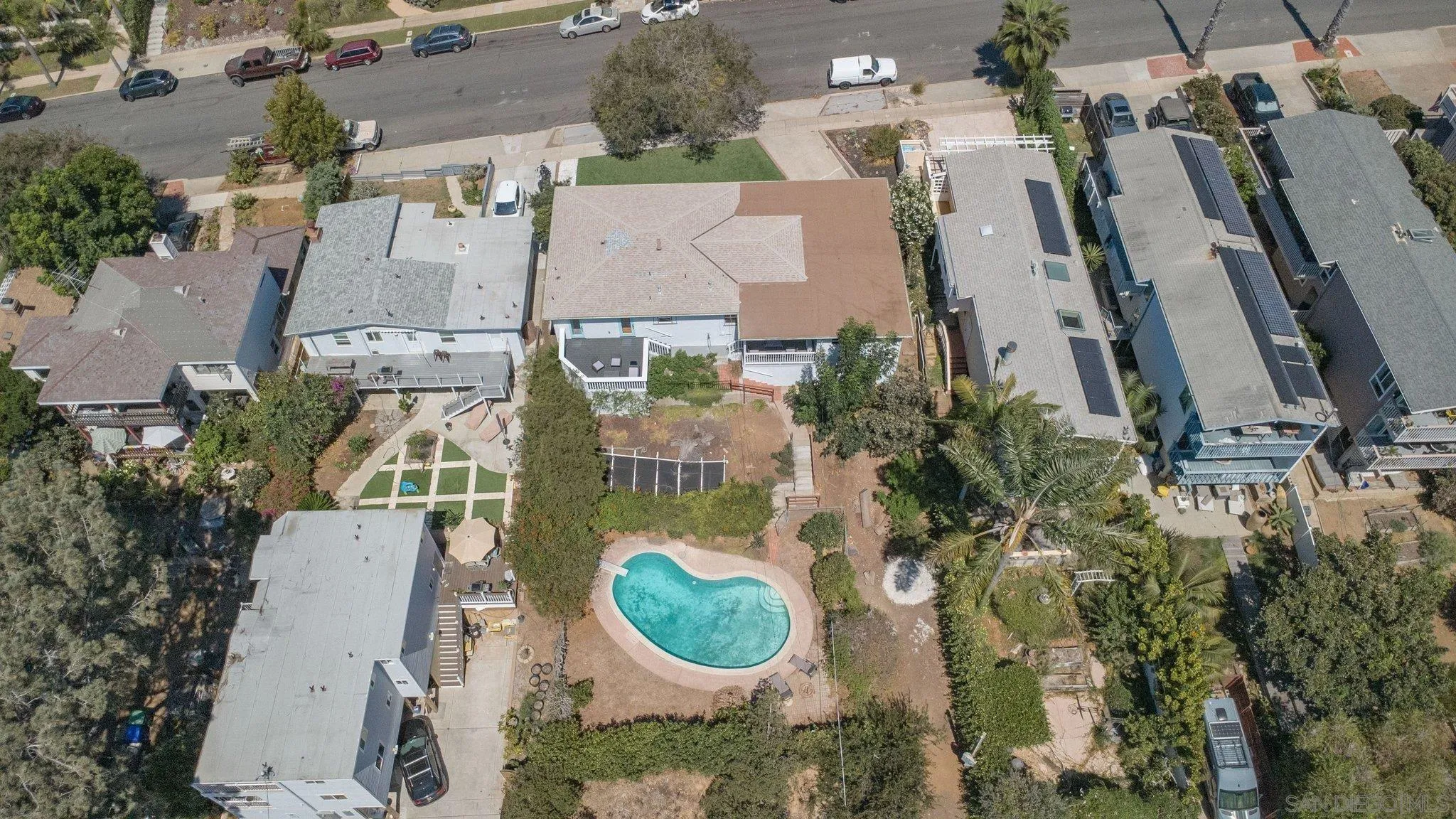 https://cdn.realtyfeed.com/cdn/127/260021976/965c496a95943b056b9507c7db7e95d5.webp