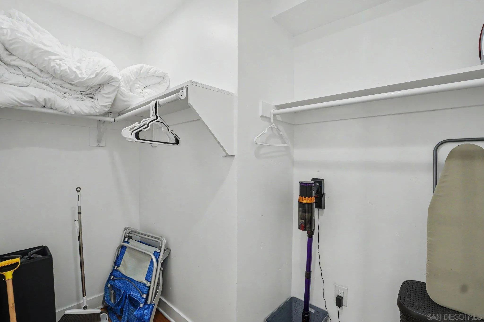 https://cdn.realtyfeed.com/cdn/127/260021976/b99261ca2e07c0009fa9dc7c3eb8d805.webp