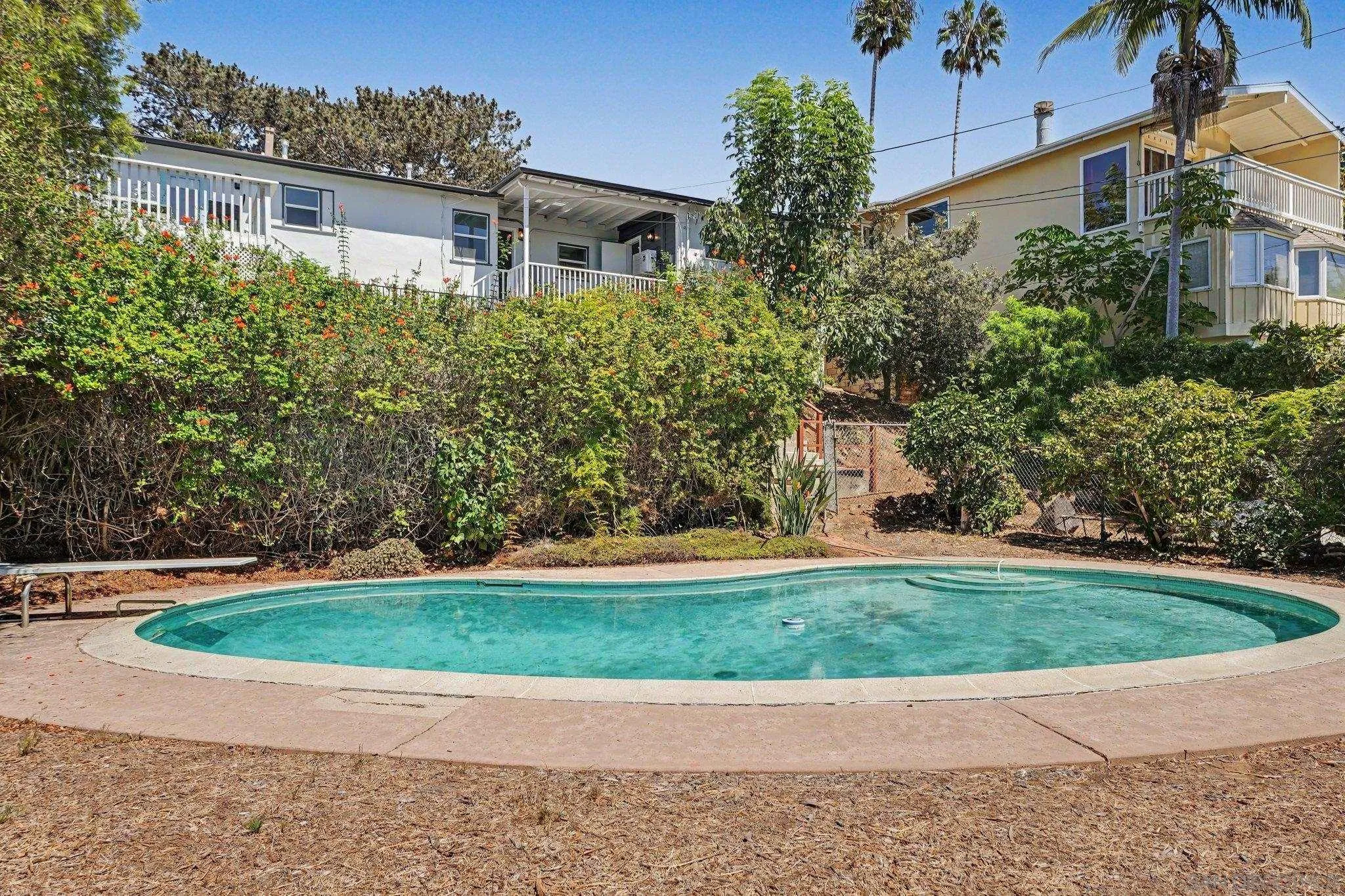 https://cdn.realtyfeed.com/cdn/127/260021976/ceb53841188fd1b1d6d04d010d36be55.webp