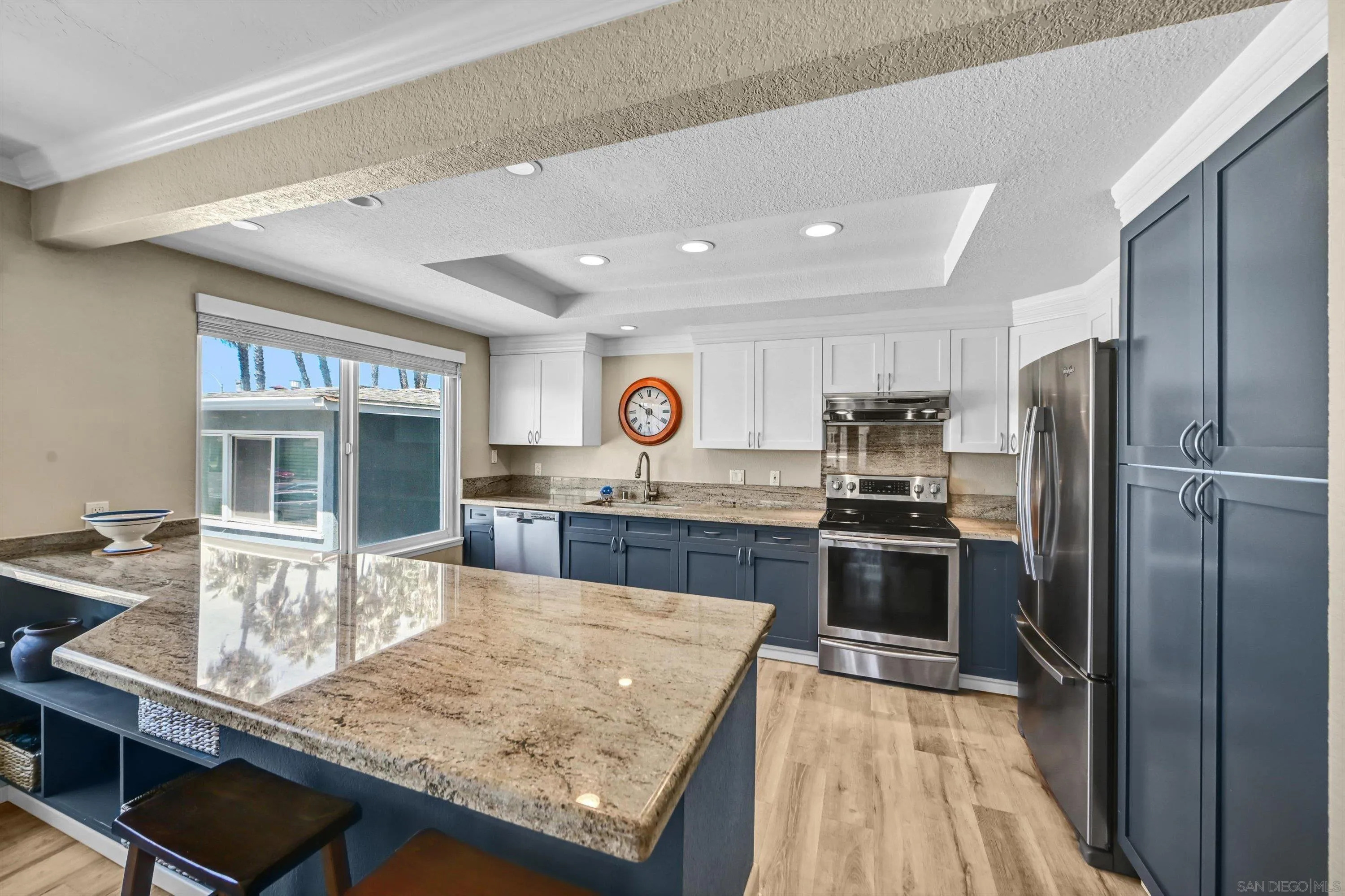 https://cdn.realtyfeed.com/cdn/127/260021980/10d1d70d2ee70c2a2c5a601107c3f93e.webp