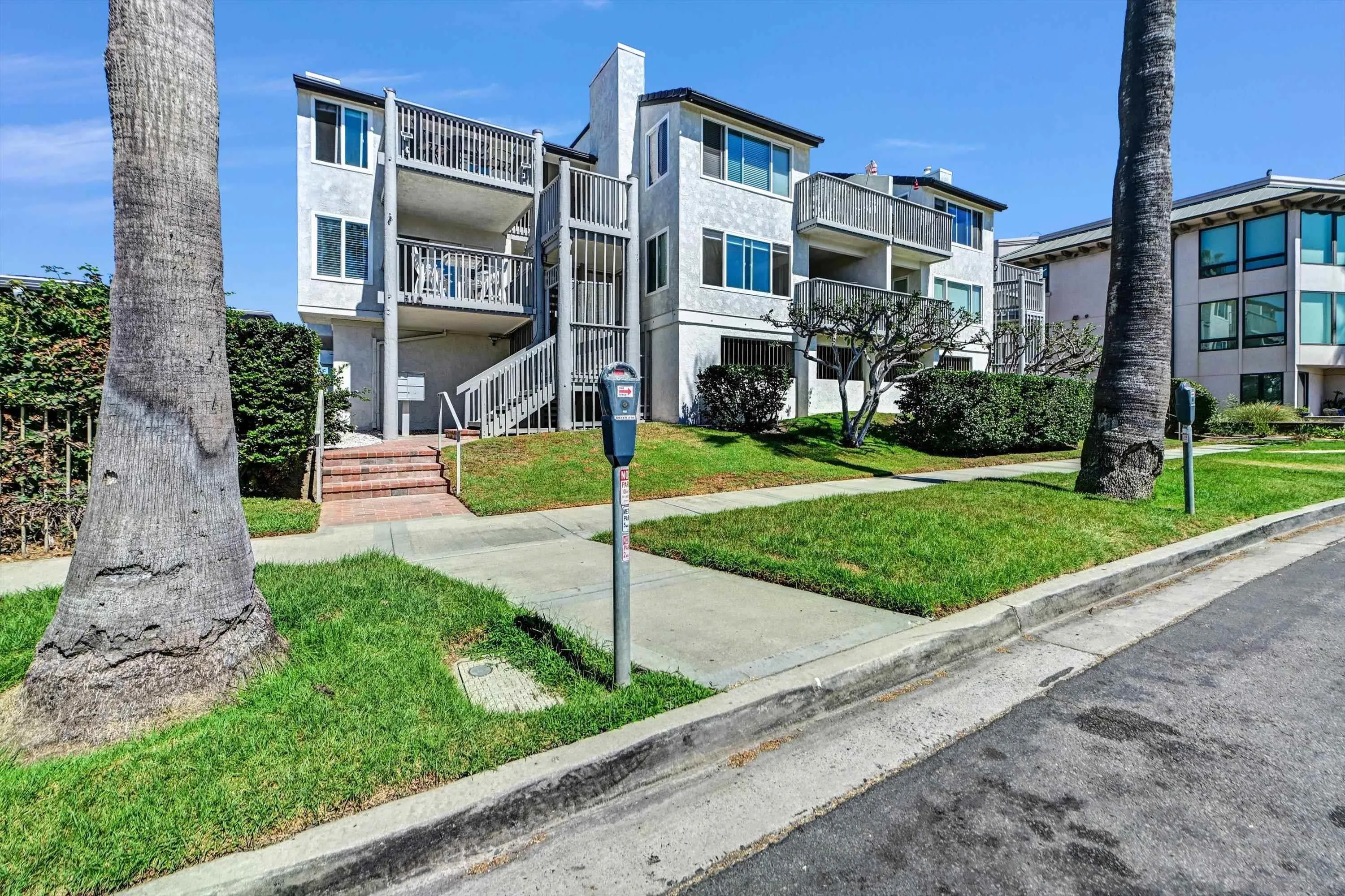 https://cdn.realtyfeed.com/cdn/127/260021980/11c012af852f0bd173eabd368436511e.webp