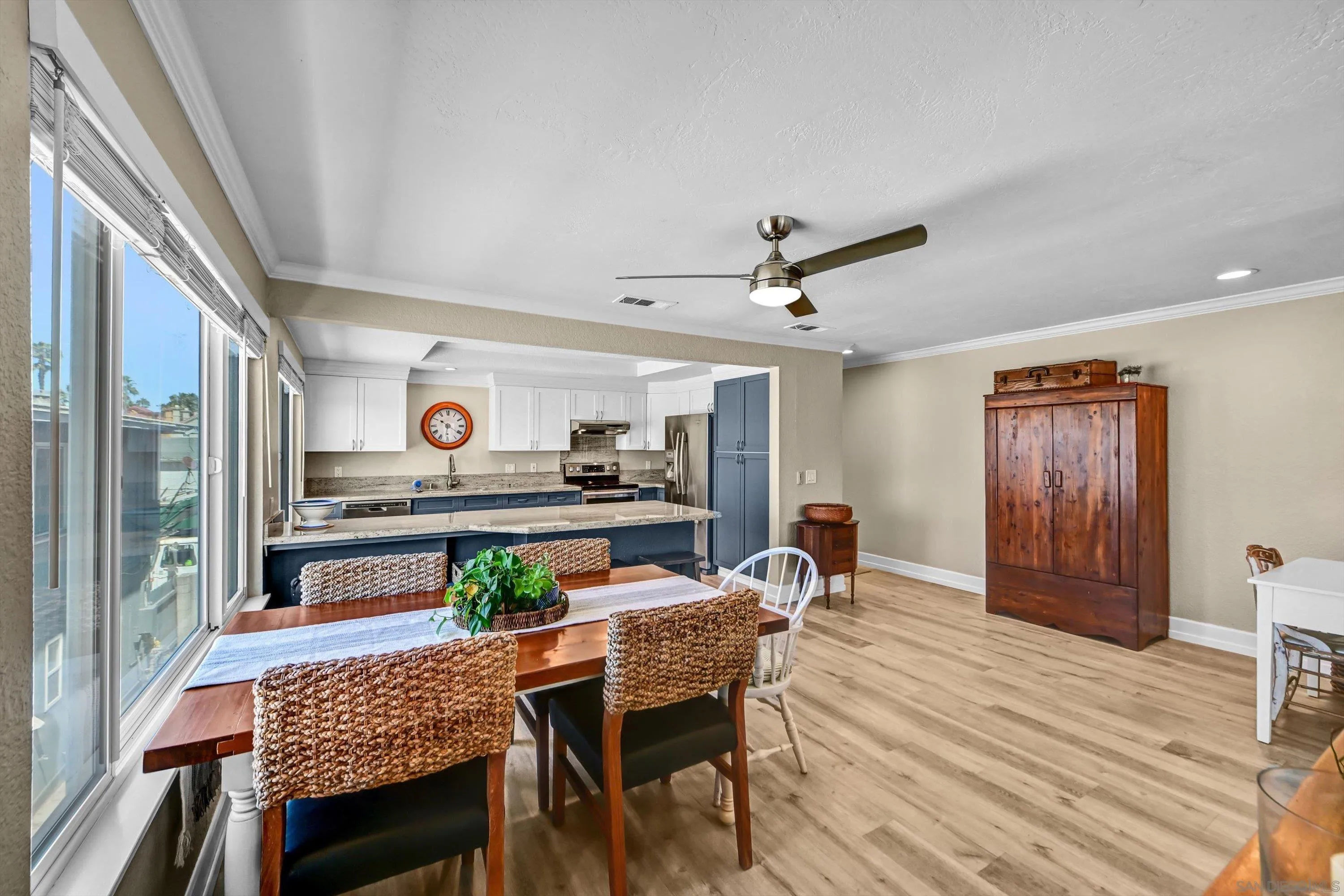 https://cdn.realtyfeed.com/cdn/127/260021980/5a58f992cf2e7dfa68e3d27a4b5a5a4e.webp