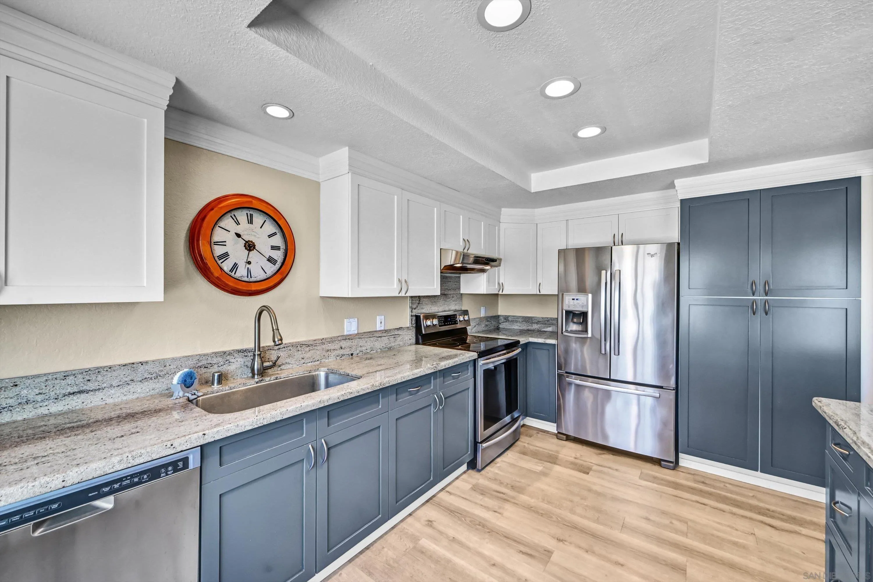 https://cdn.realtyfeed.com/cdn/127/260021980/7209aef9d1828c7e4f1312f120ab6c5d.webp