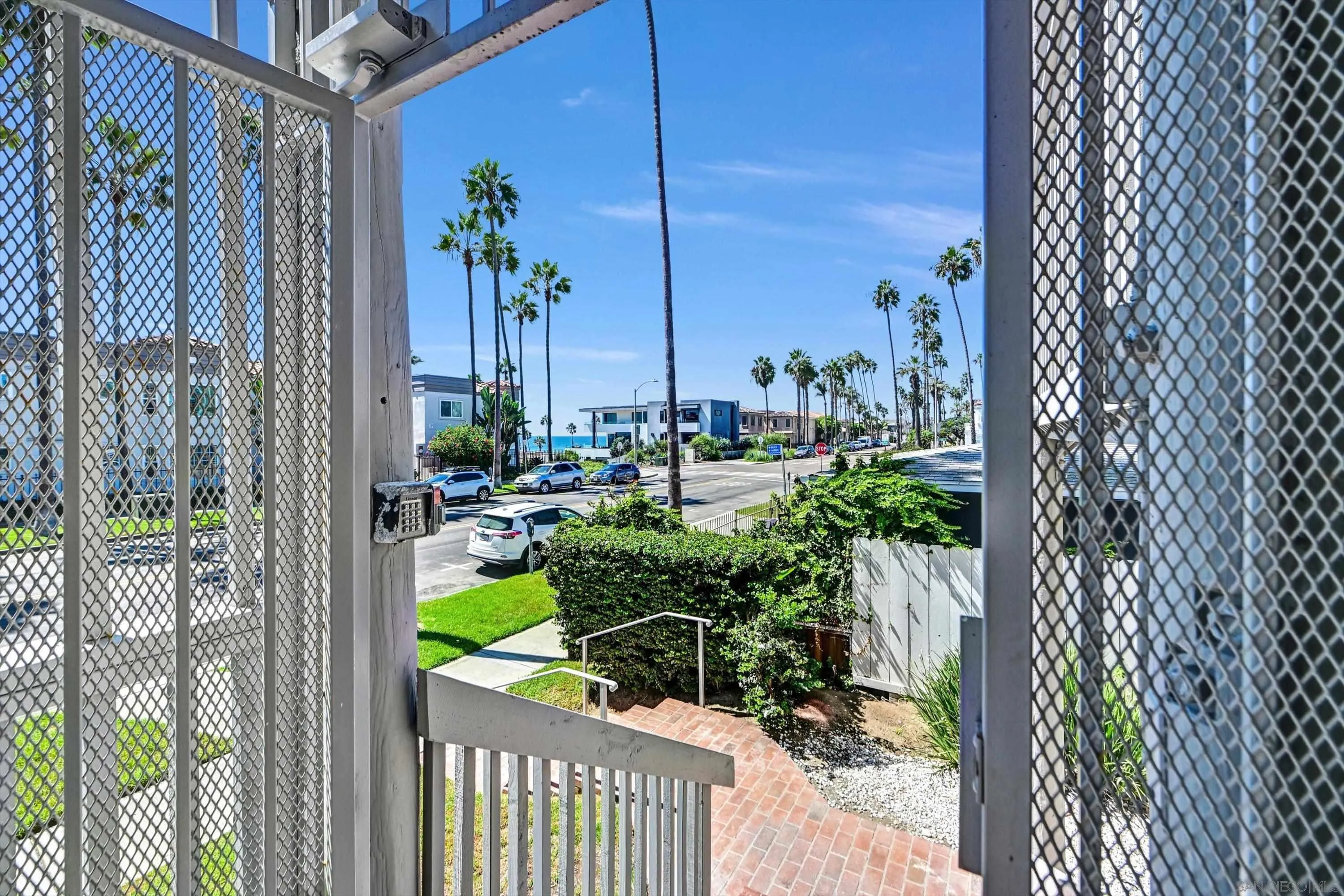 https://cdn.realtyfeed.com/cdn/127/260021980/d7637cf81c95632681f660d595006cca.webp