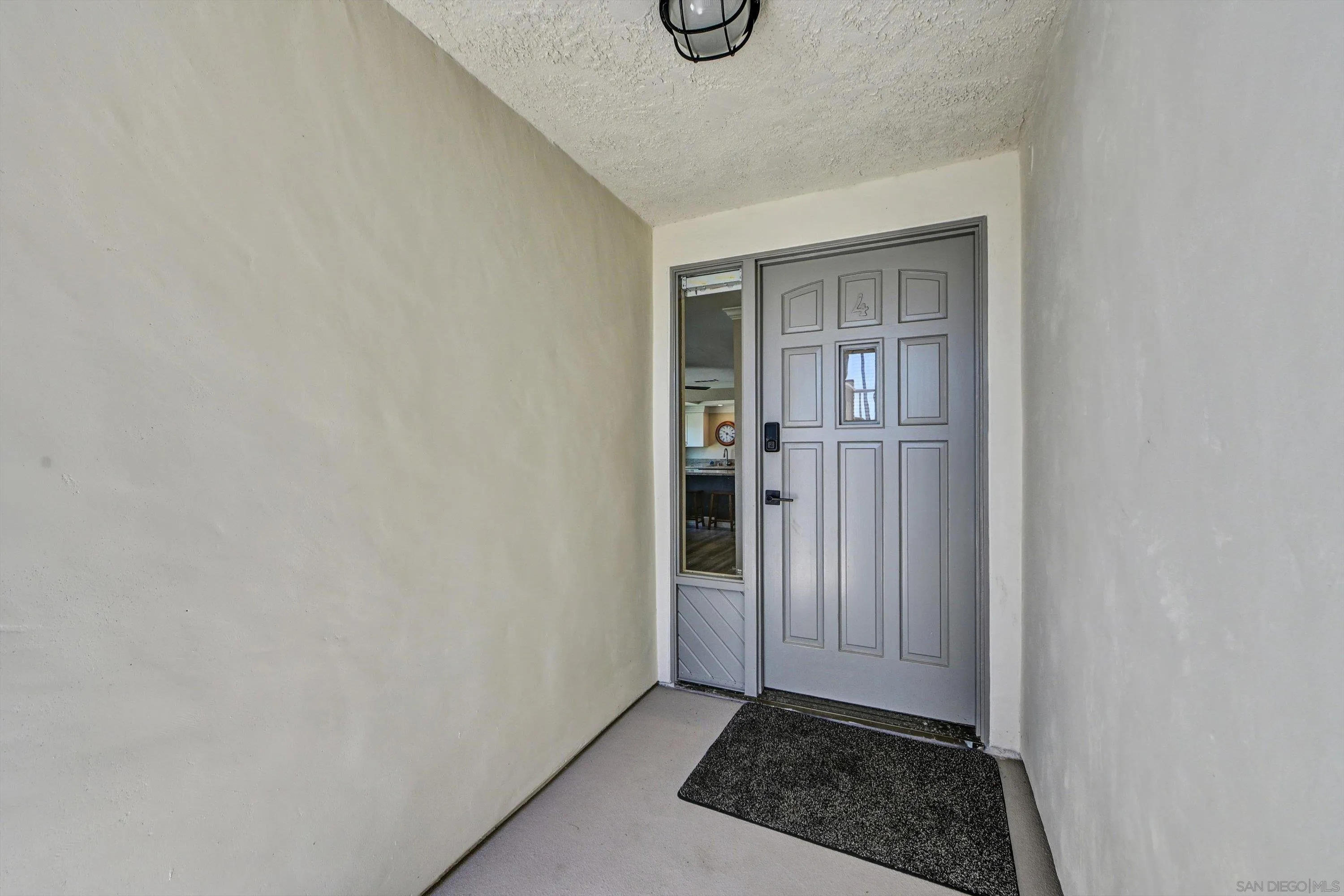 https://cdn.realtyfeed.com/cdn/127/260021980/ef5e3f70b1a77b670a9f10e060fa8eff.webp