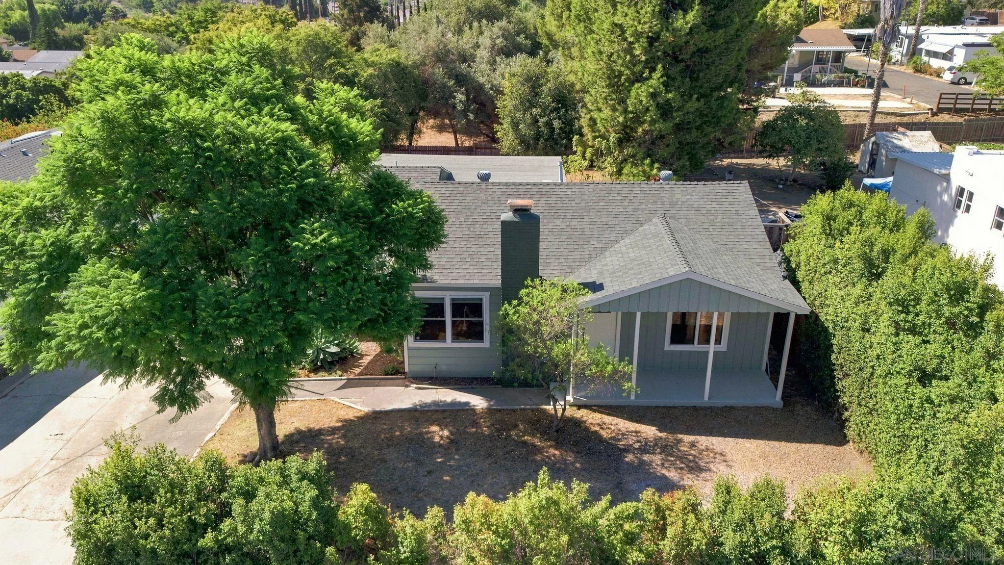 https://cdn.realtyfeed.com/cdn/127/260021994/38d5b8fa678ff67ca739231965024ca9.webp