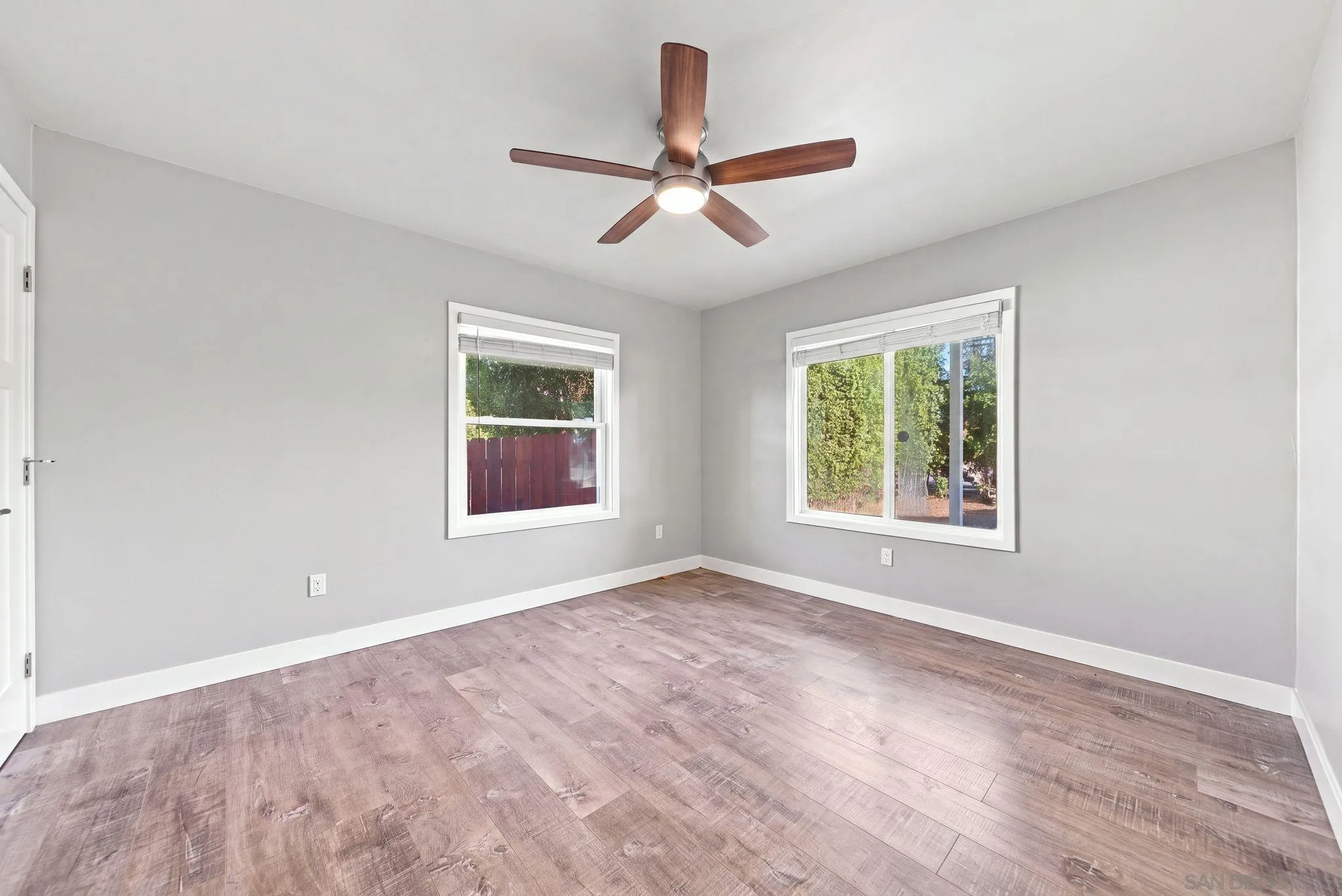 https://cdn.realtyfeed.com/cdn/127/260021994/a2eef6c1b3726d085789a0616a36b183.webp