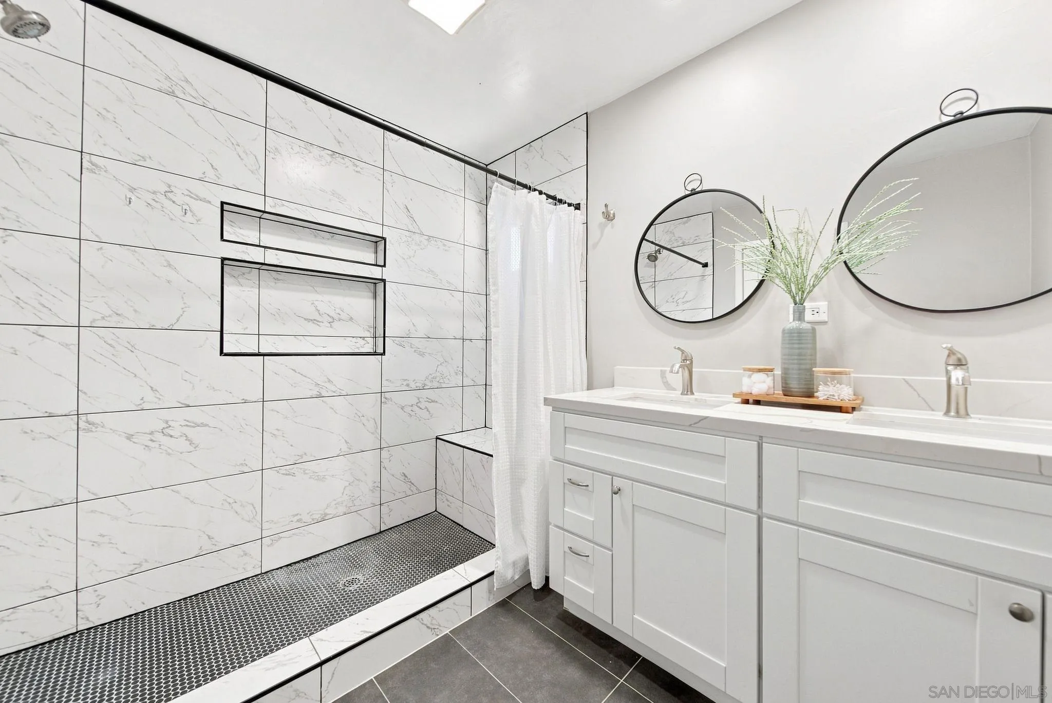 https://cdn.realtyfeed.com/cdn/127/260021994/b0b8924c653657b2bd570f0ee836302d.webp