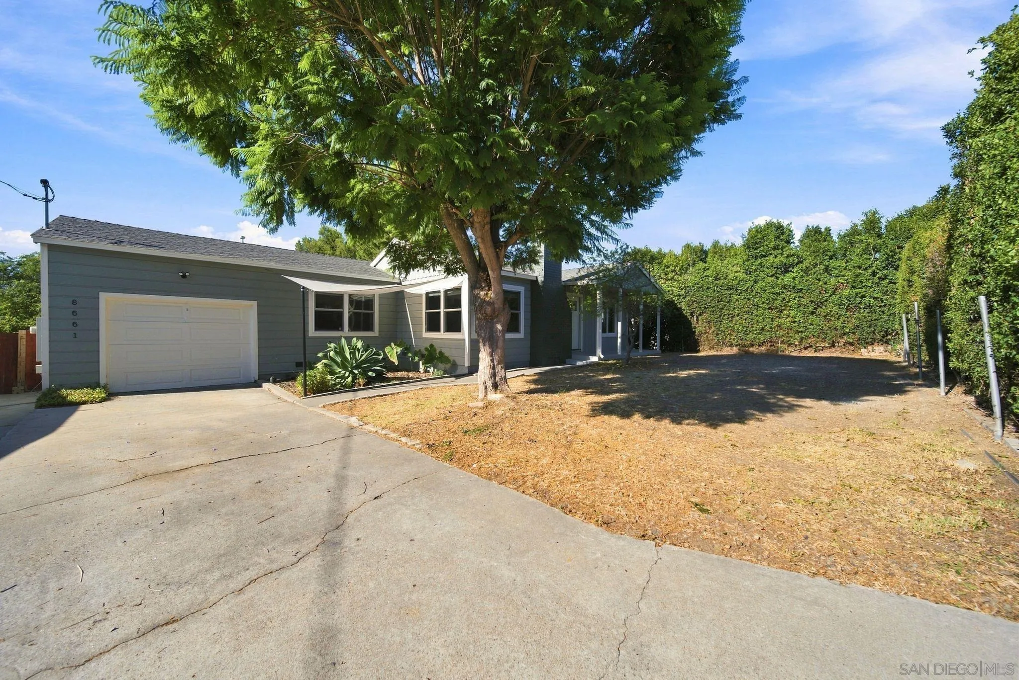 https://cdn.realtyfeed.com/cdn/127/260021994/d1c57d964f0b96313110876f46b275eb.webp