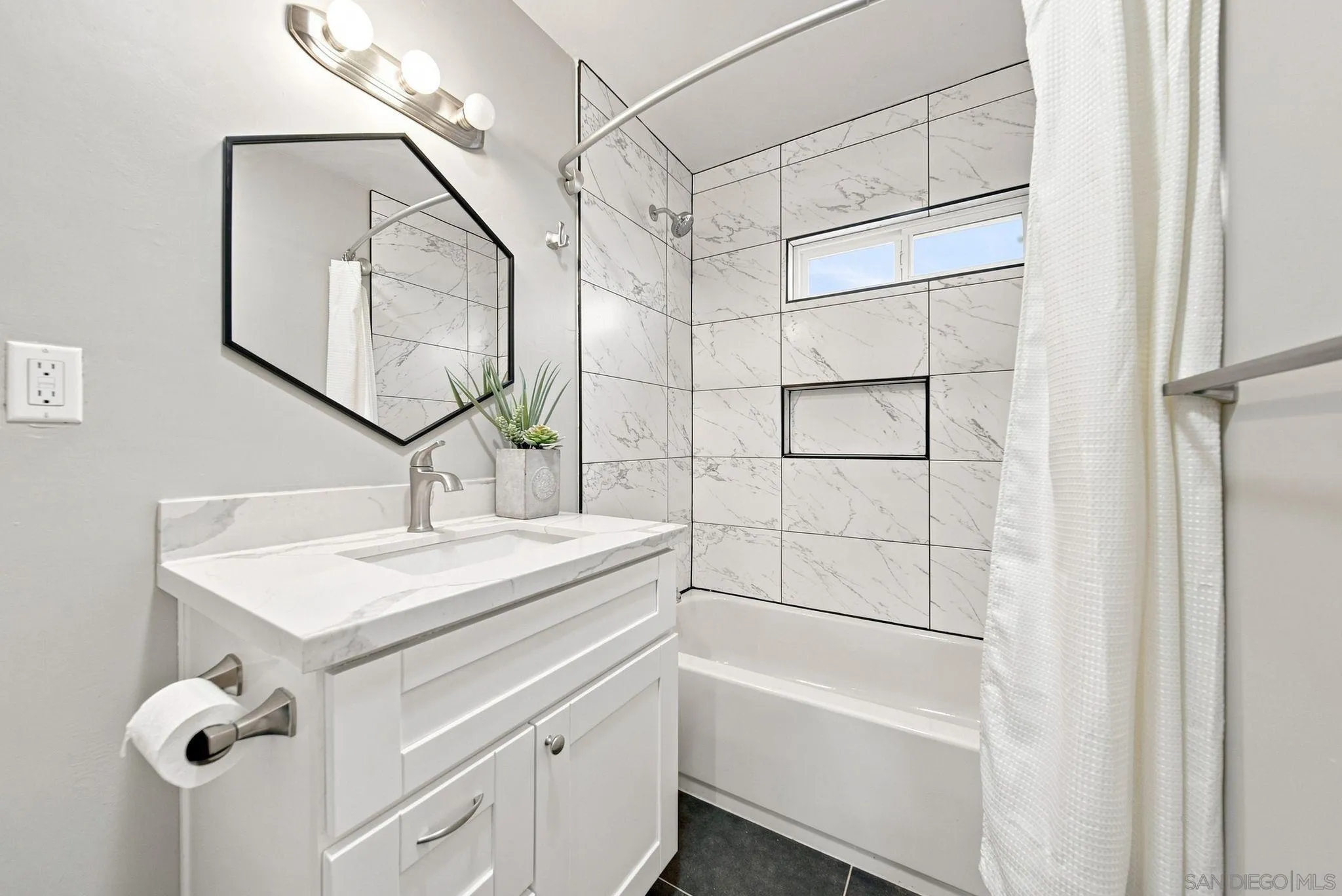 https://cdn.realtyfeed.com/cdn/127/260021994/f3546411dae3661fbaff7e2dc4d2253f.webp