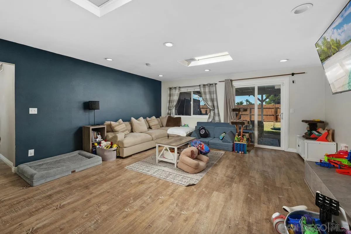 https://cdn.realtyfeed.com/cdn/127/260021996/20e228984c0903e016397733f56394b3.webp