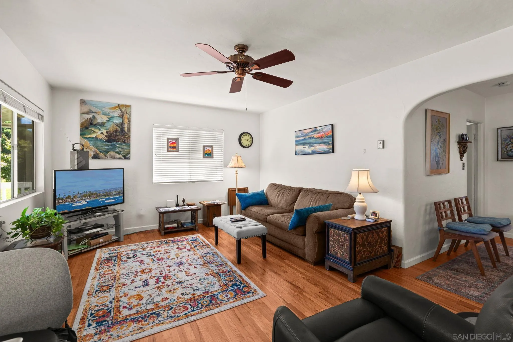 https://cdn.realtyfeed.com/cdn/127/260021999/74d8bc05744a84d3f2155328a69bf352.webp