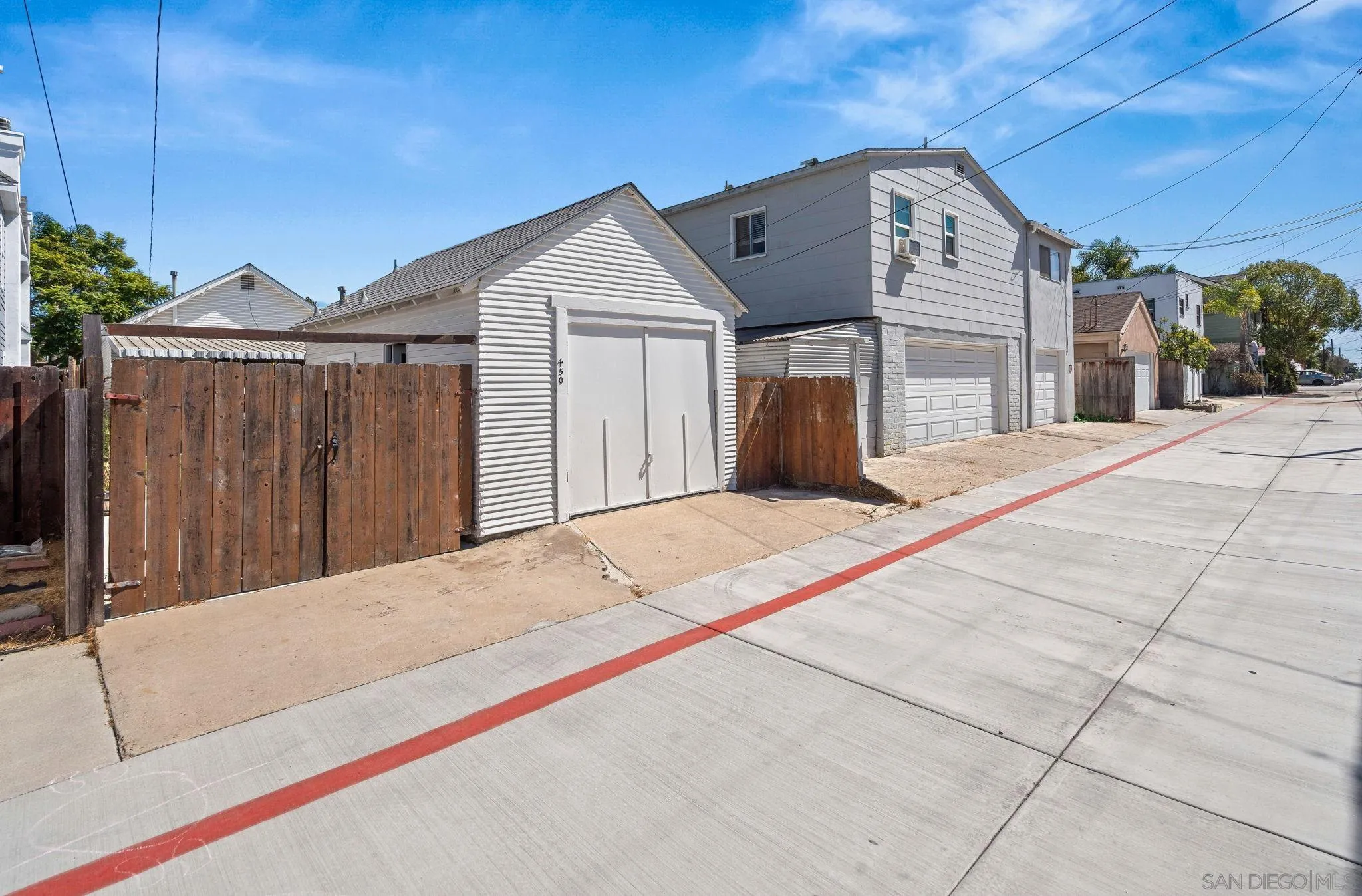 https://cdn.realtyfeed.com/cdn/127/260021999/c1ffc7865bf805f0515aa66c174682bf.webp