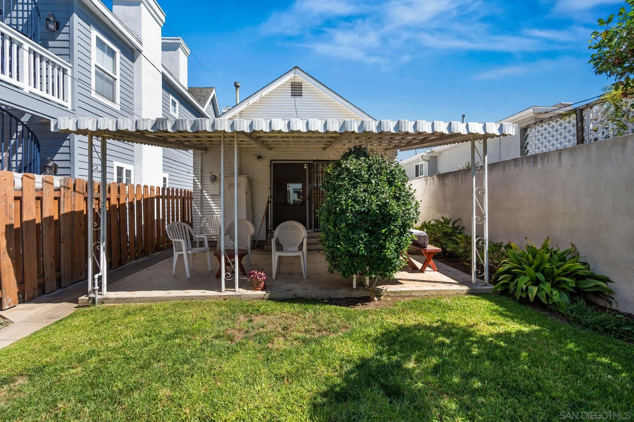 https://cdn.realtyfeed.com/cdn/127/260021999/e20d9a47695d3818e270cff8d5d8f060.webp