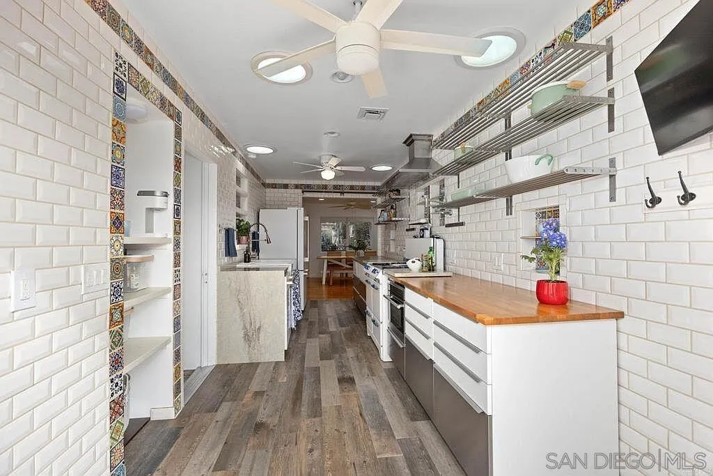 https://cdn.realtyfeed.com/cdn/127/260022000/304514cd5019ea64549fea12a3d19a70.webp
