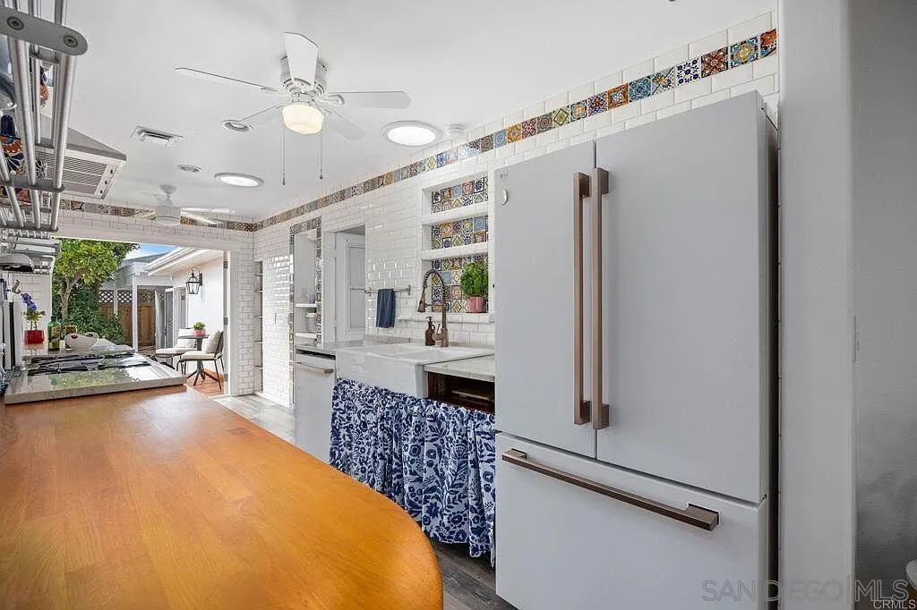 https://cdn.realtyfeed.com/cdn/127/260022000/5d6c4d51165adc3d3bd11efd45e5c47e.webp