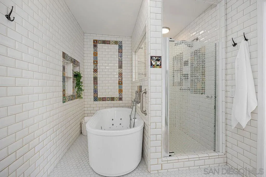 https://cdn.realtyfeed.com/cdn/127/260022000/8685d56215f797f4c6ec921f558472a6.webp
