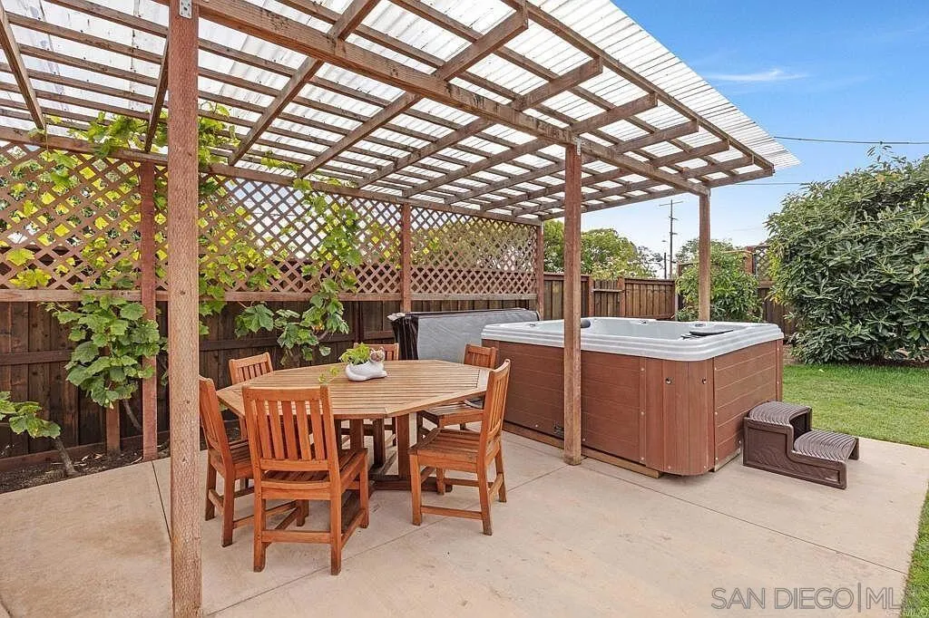 https://cdn.realtyfeed.com/cdn/127/260022000/9c271f3f3065bcf8821c7a5da9191418.webp