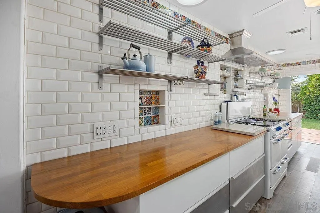 https://cdn.realtyfeed.com/cdn/127/260022000/e36120411e4b62d0513c26bdc62a8191.webp