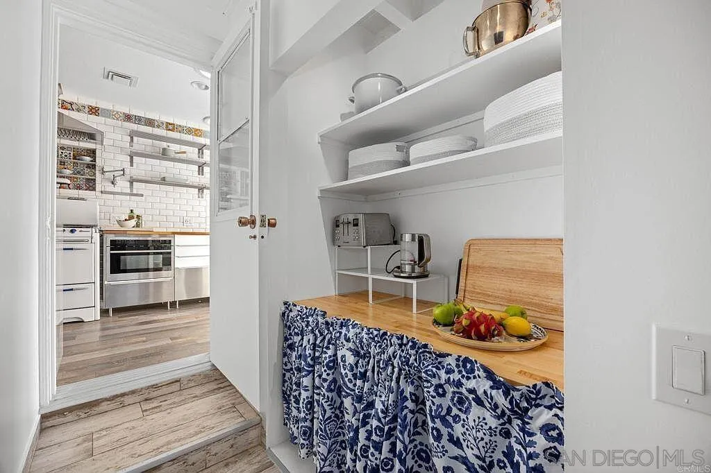 https://cdn.realtyfeed.com/cdn/127/260022000/fd33253f790ed441a5e61b7f794b7993.webp