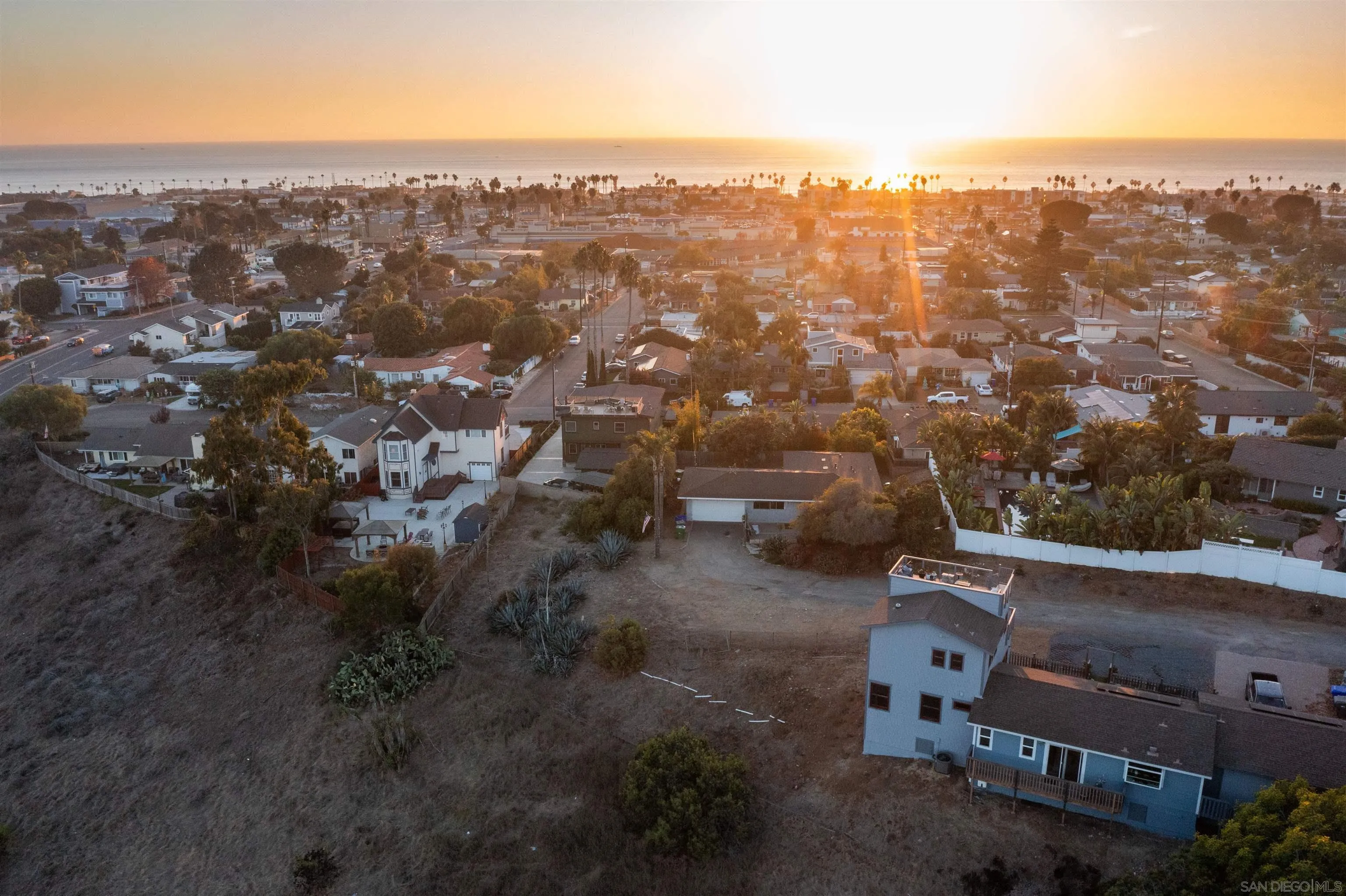 1105 Eucalyptus St Unit 5, Oceanside, CA 92054 - Main photo, Oceanside, CA