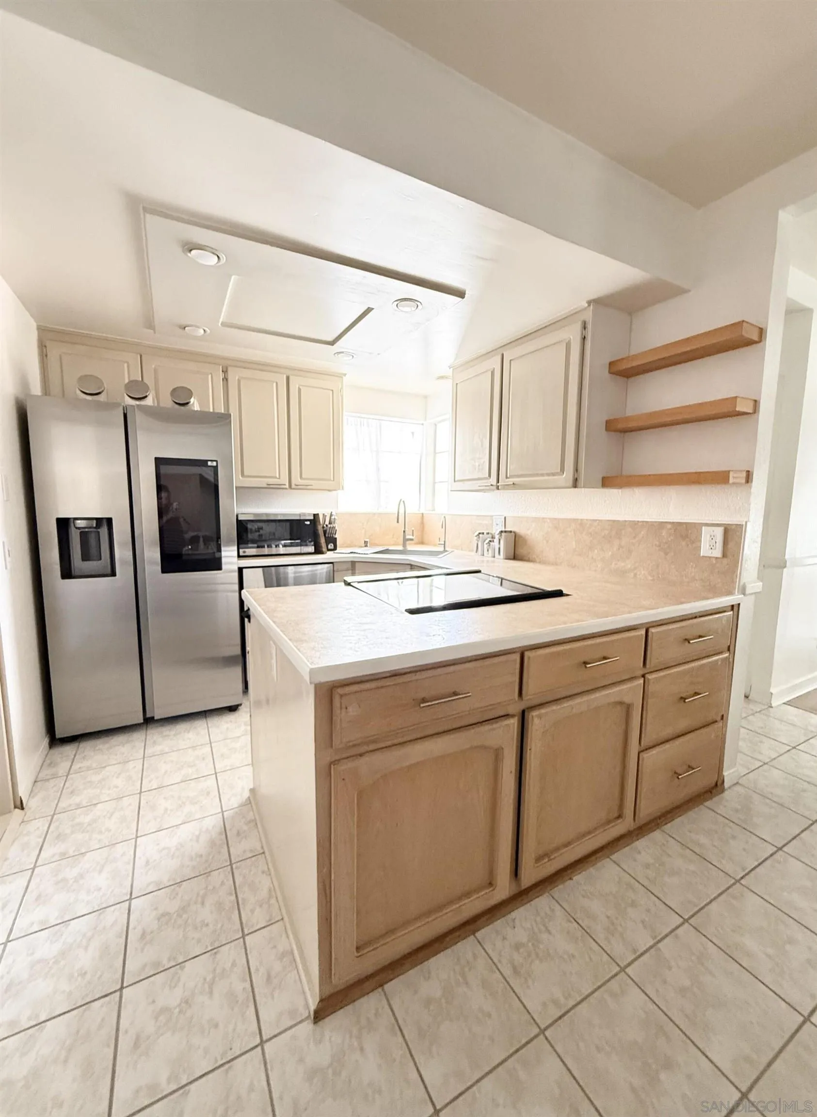 https://cdn.realtyfeed.com/cdn/127/260022002/688519ba7e35b40e991de315f3b4d768.webp
