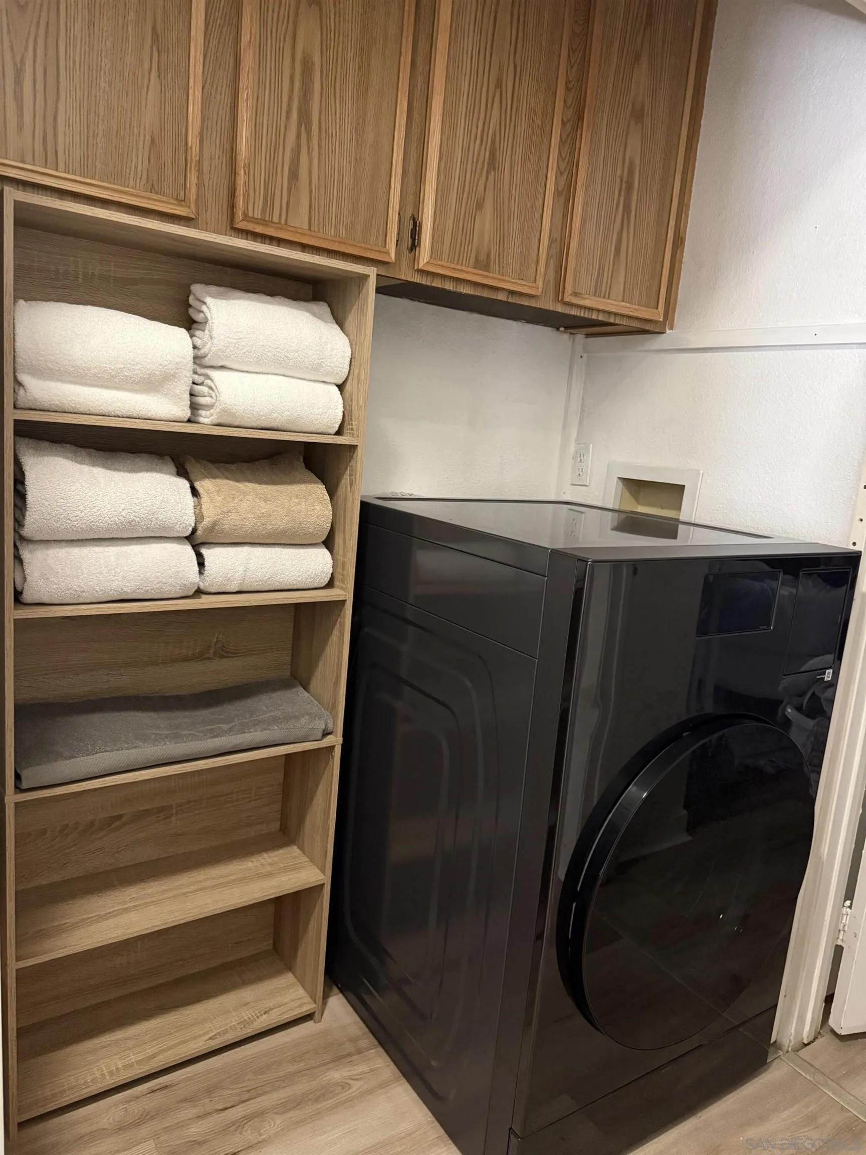 https://cdn.realtyfeed.com/cdn/127/260022002/9a5208ddac8831e09fad286606c4606e.webp