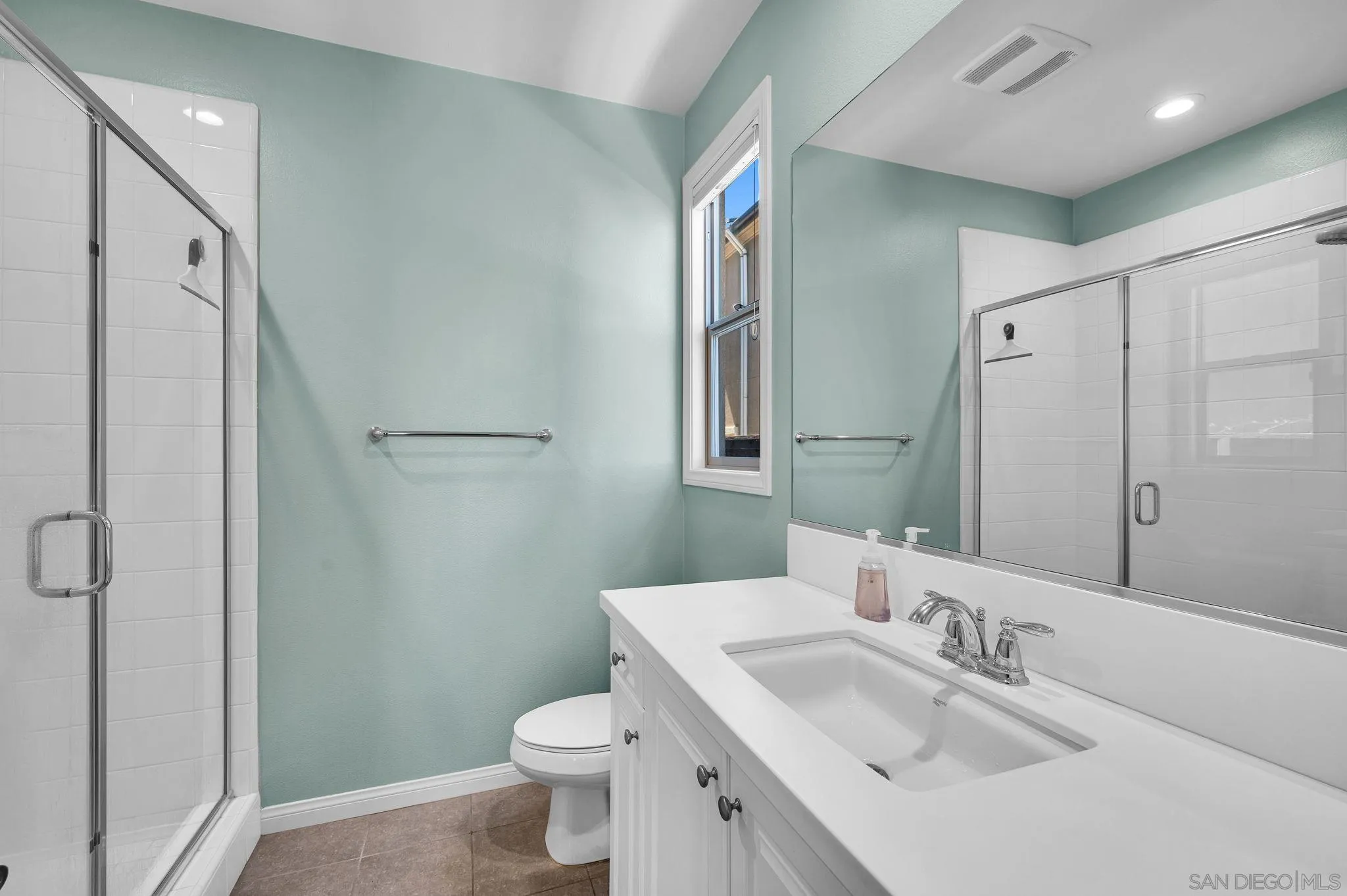 https://cdn.realtyfeed.com/cdn/127/260022003/376f7f960afdcb7ff5b4520015836168.webp