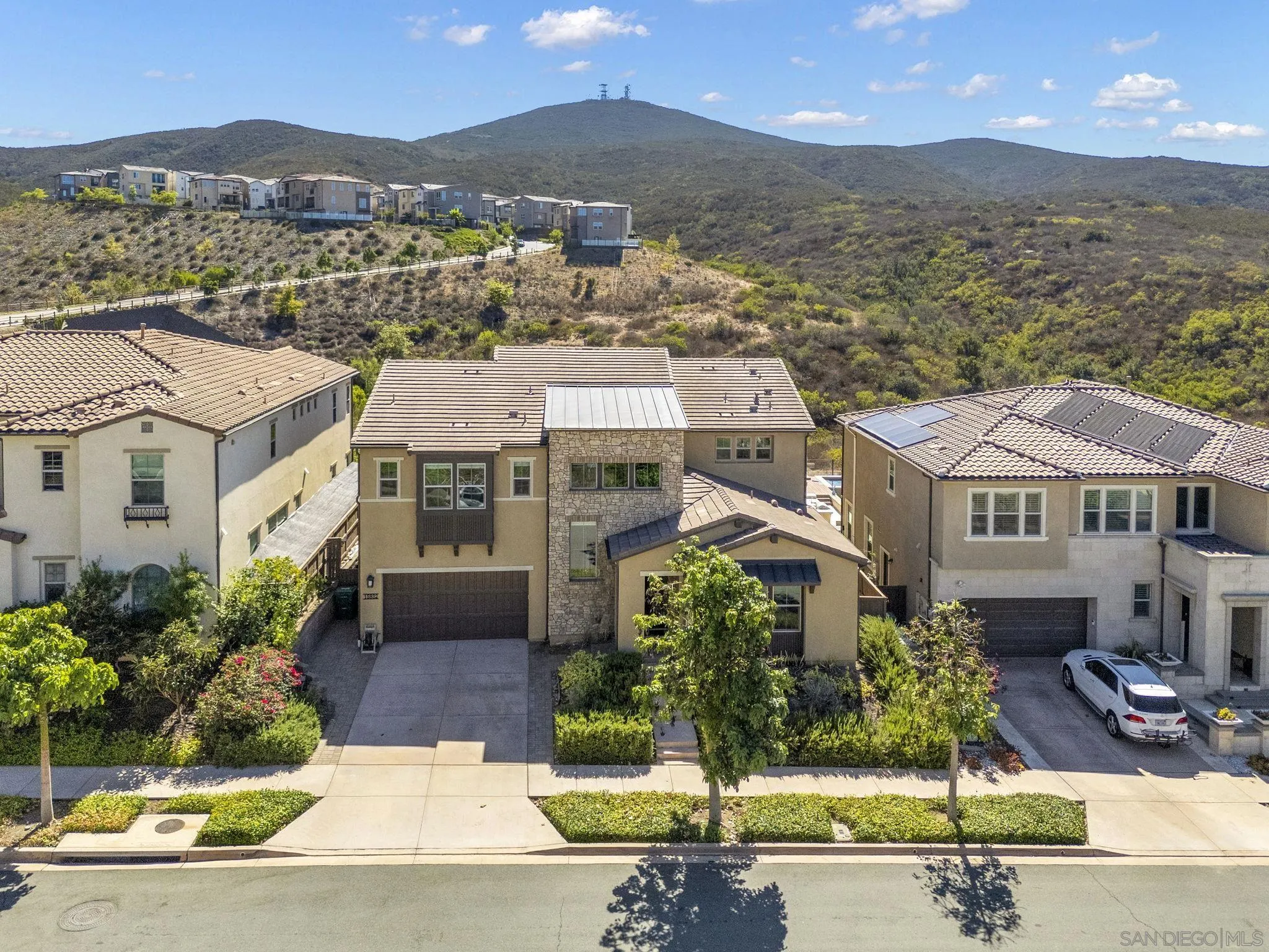 https://cdn.realtyfeed.com/cdn/127/260022003/44bfc0ba80e294e66520404df4bf0beb.webp