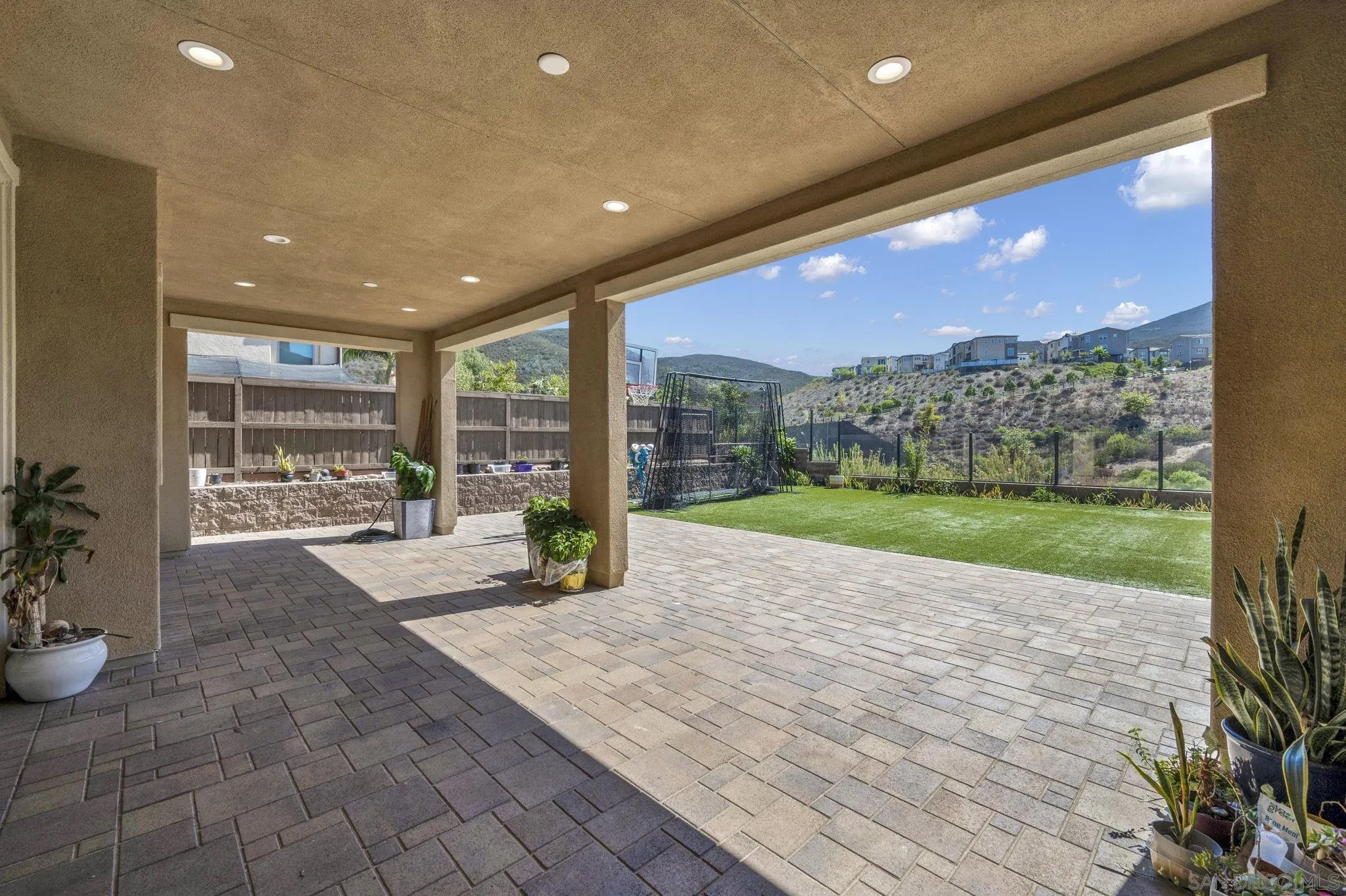 https://cdn.realtyfeed.com/cdn/127/260022003/65af2800197b1c5700b85c814f31cb31.webp