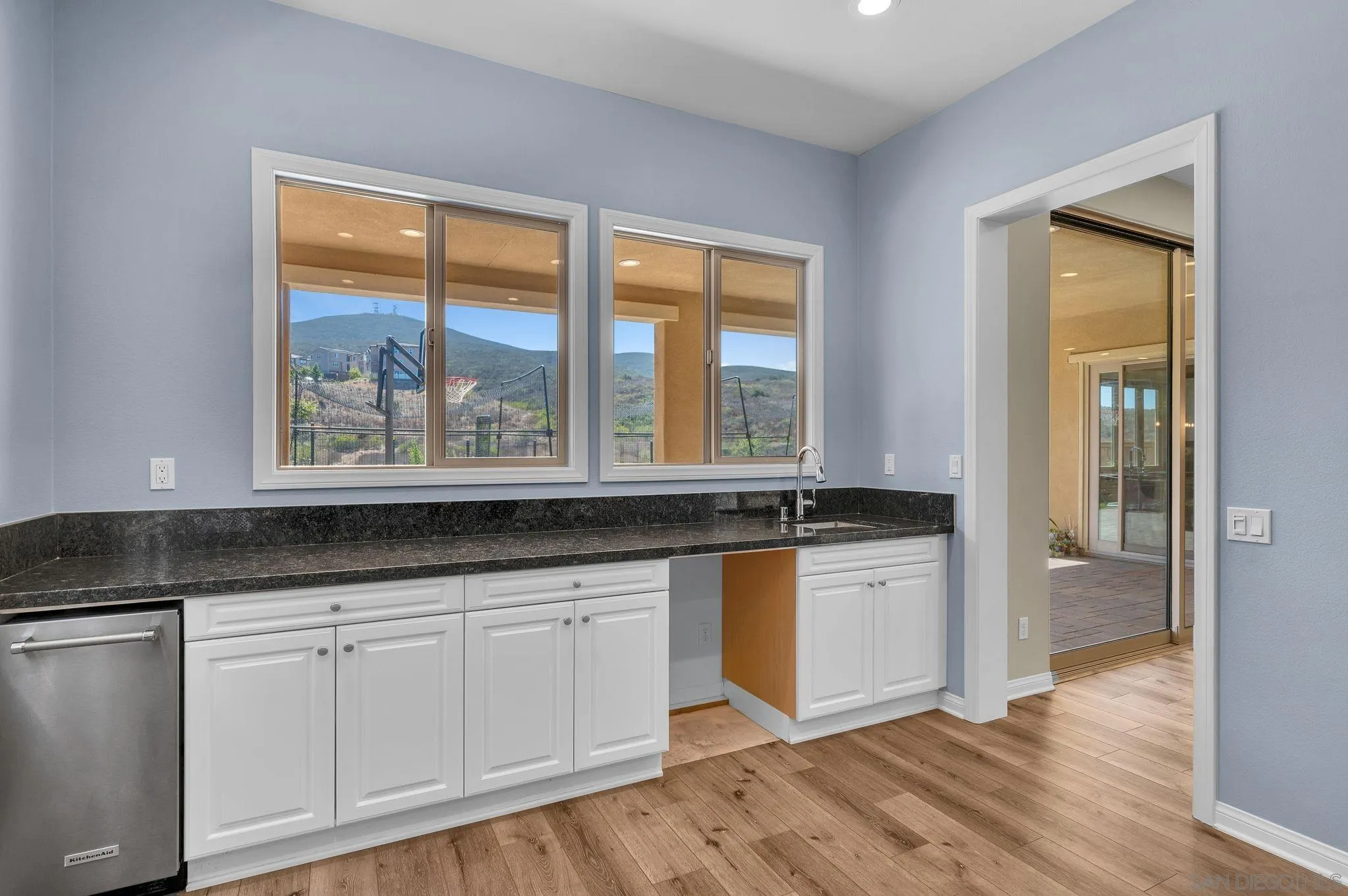https://cdn.realtyfeed.com/cdn/127/260022003/73d089ddc76475091a47329a1b2b10c4.webp