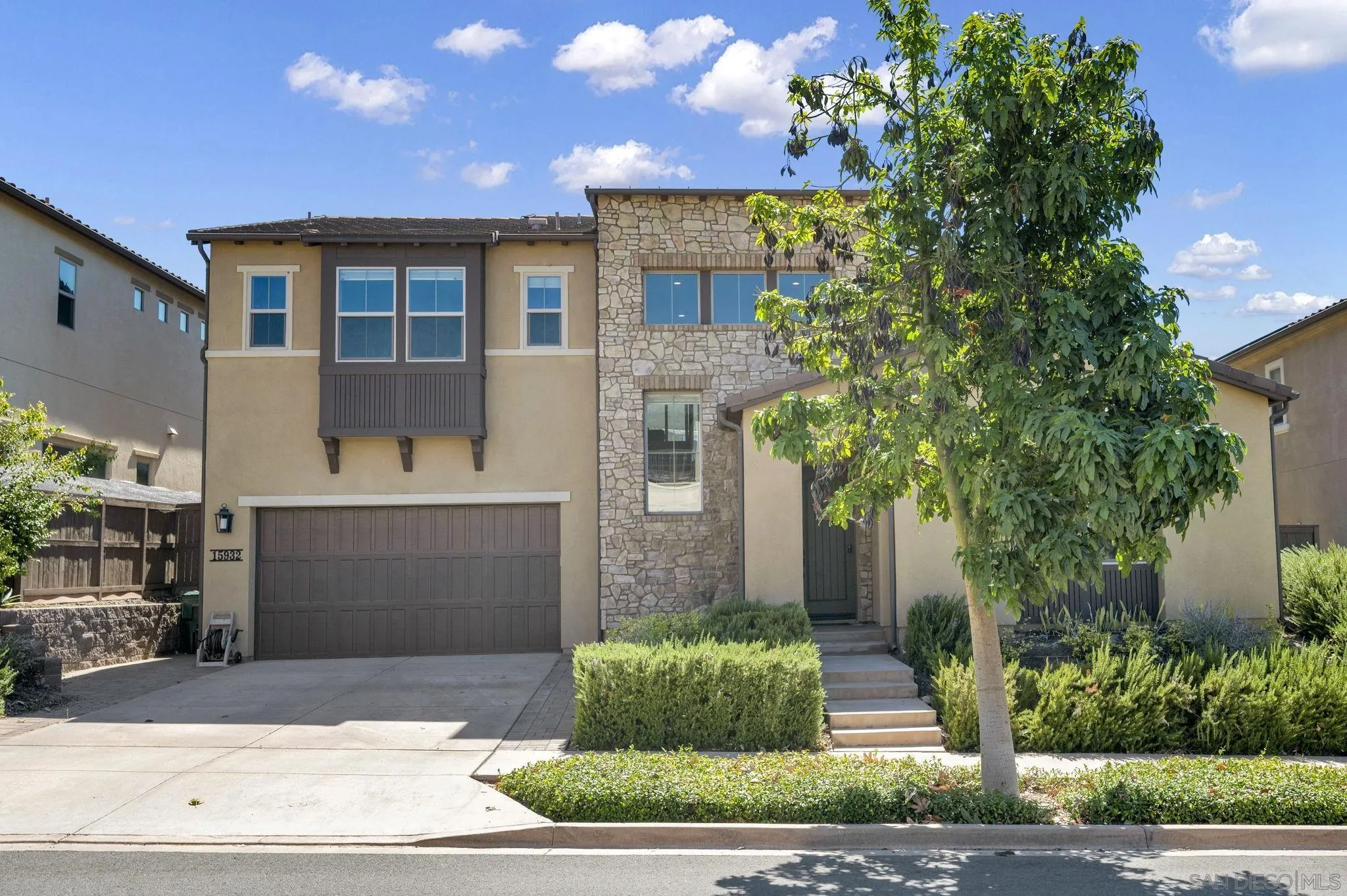 https://cdn.realtyfeed.com/cdn/127/260022003/b5732b345598afeefe5904794cff1e4f.webp