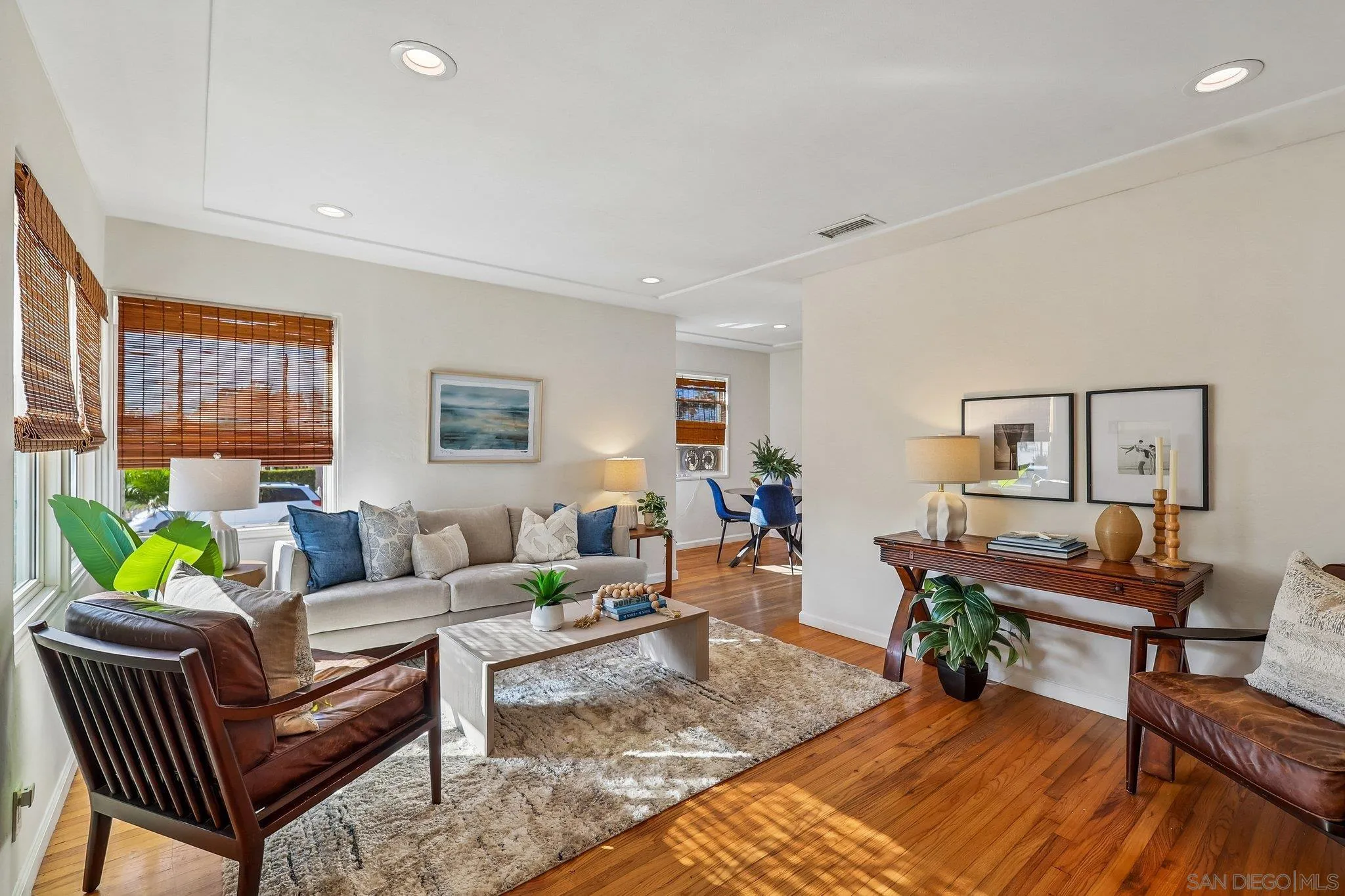 https://cdn.realtyfeed.com/cdn/127/260022010/280d2620a5627134d41e1abb80eb304c.webp