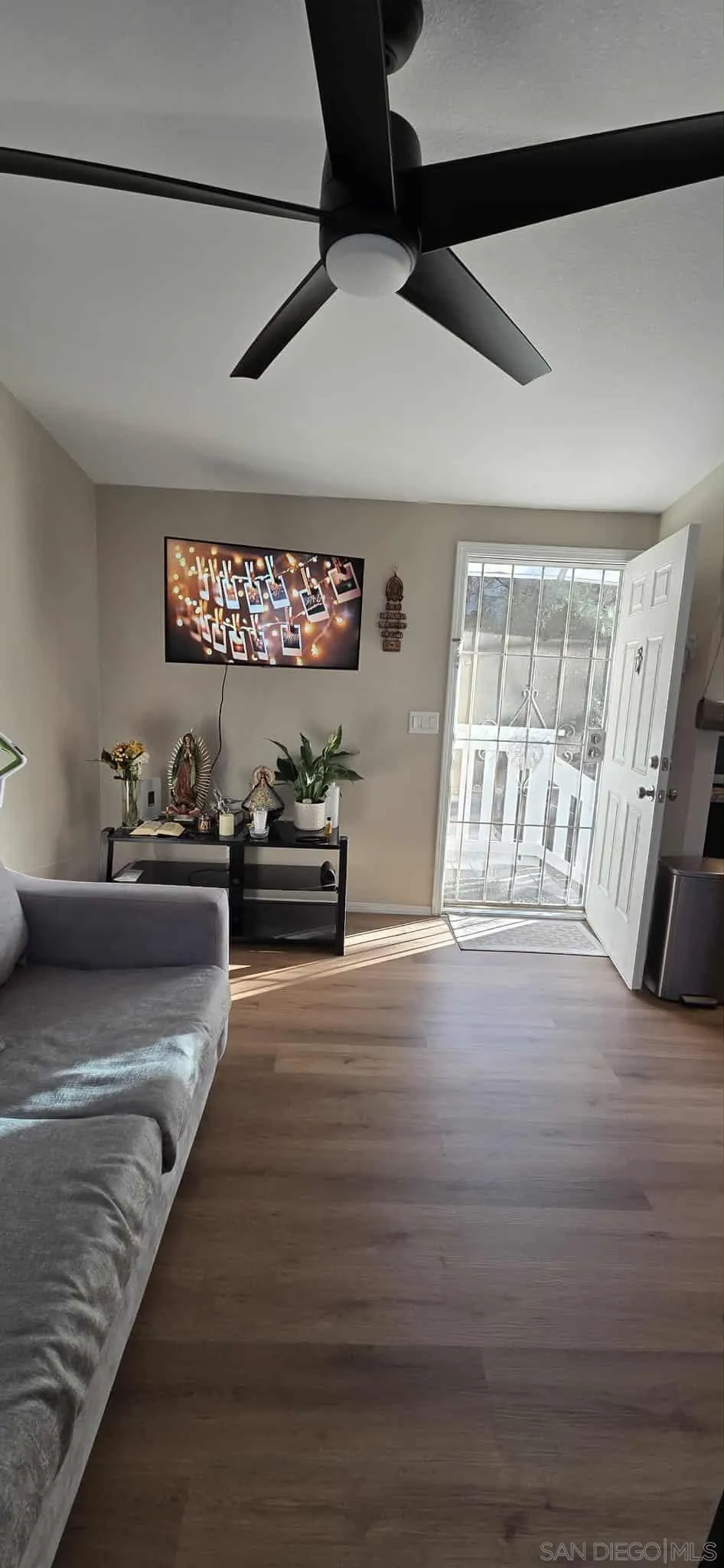 https://cdn.realtyfeed.com/cdn/127/260022012/7b2b55f8ce0ec80d4cf244ba225cf145.webp