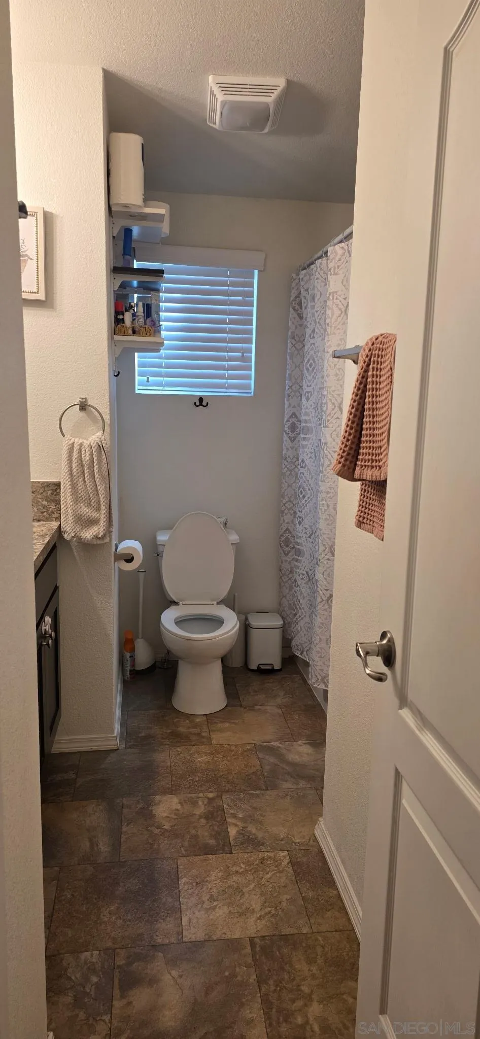 https://cdn.realtyfeed.com/cdn/127/260022012/91b2e6a4a68b2b780efaba0b7dae16f7.webp