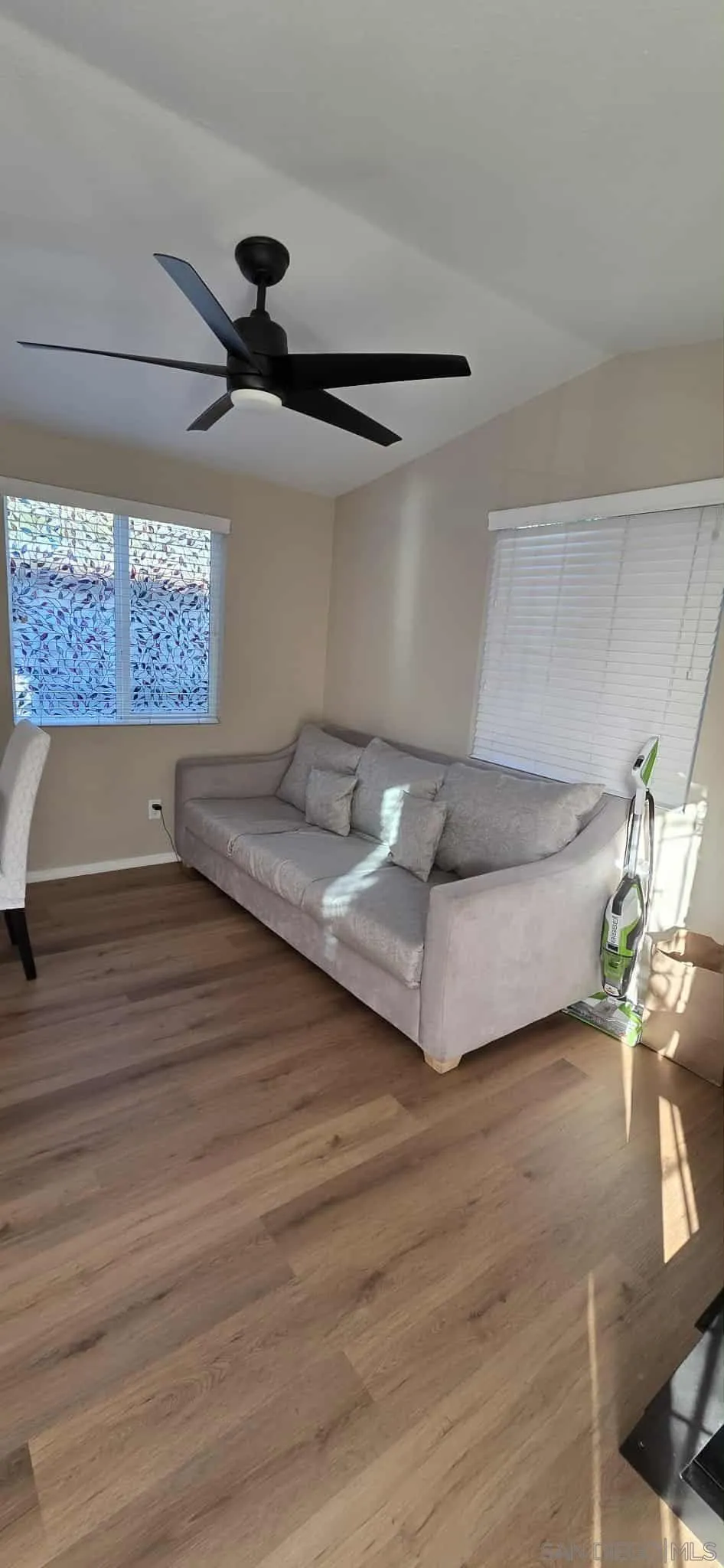 https://cdn.realtyfeed.com/cdn/127/260022012/eba984f858929e20b8f84c221c3c653d.webp