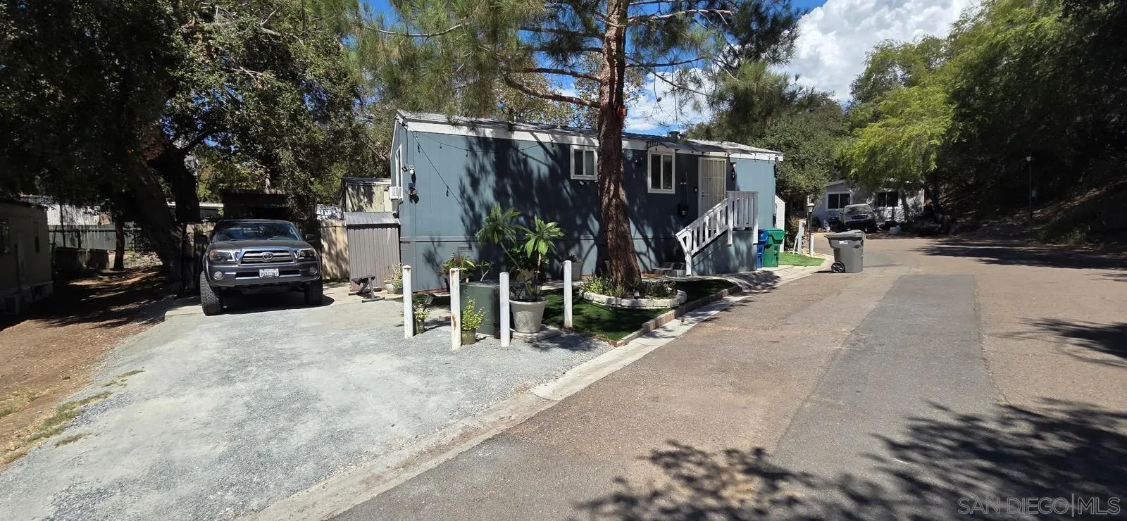 https://cdn.realtyfeed.com/cdn/127/260022012/fecd26d10419bd1cc049d42055e94c0e.webp