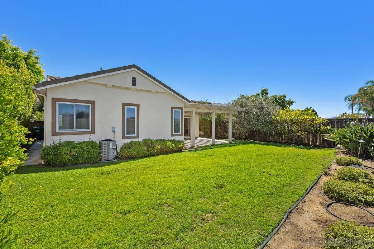 https://cdn.realtyfeed.com/cdn/127/260022015/649ab122eb2d293f2d21c842dac8c474.webp